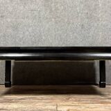 Table basse chinoise en laque noire et décors en nacre colorée