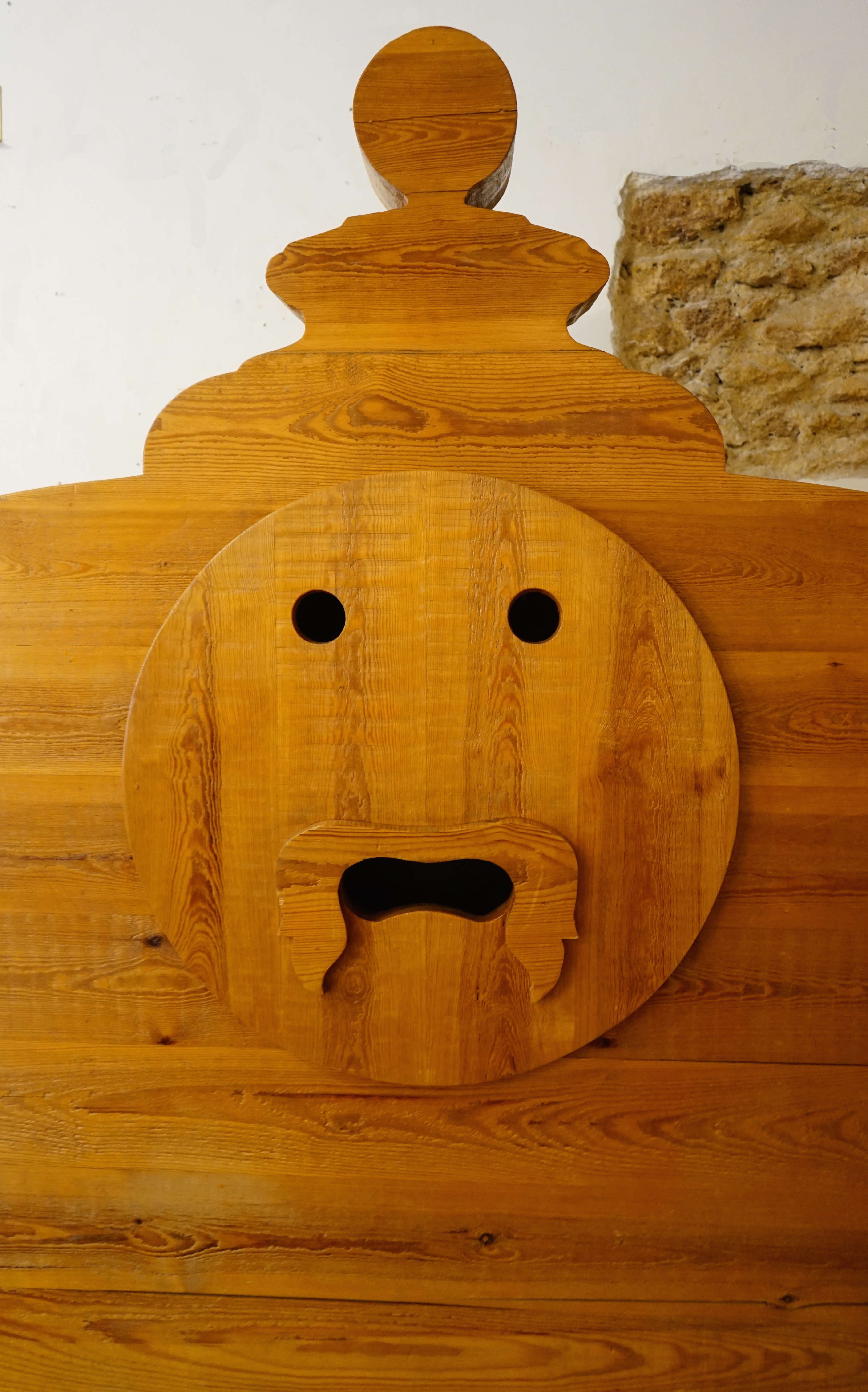 Bed frame of Mario Ceroli «Bocca della Verità»
