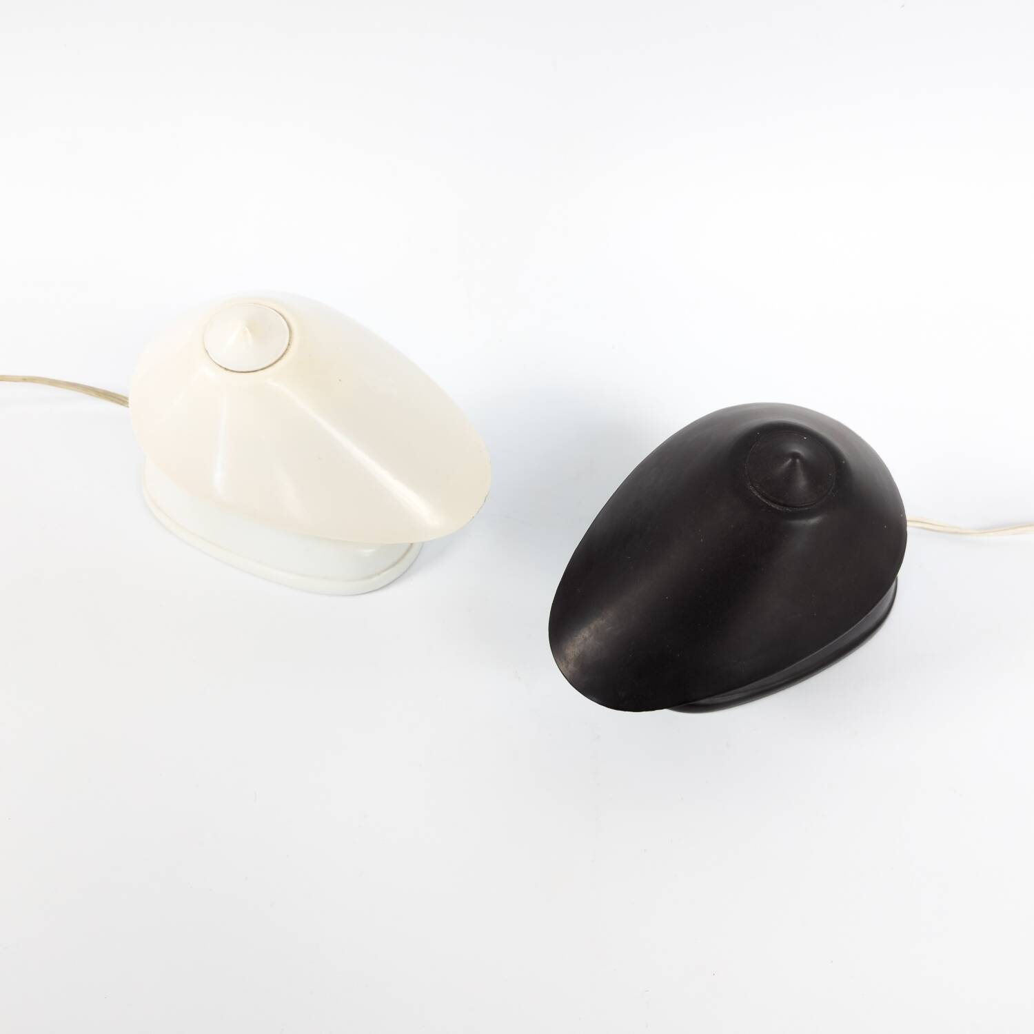 Pair of Bauhaus bakelite table or wall lights by Elektrosvit, 1950s