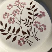 2 large vintage plates 24 cm flower pattern manufacture May