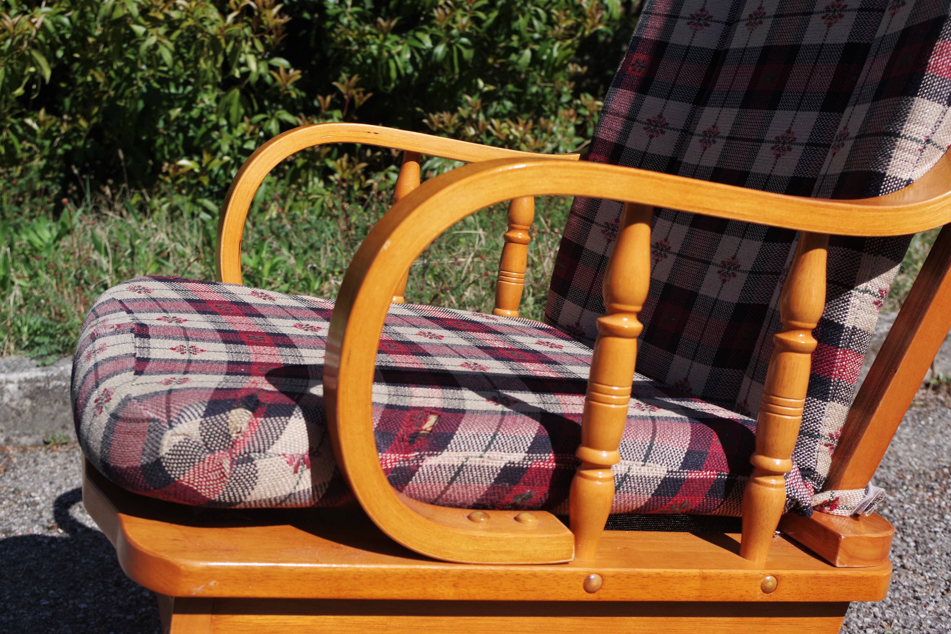 Rocking chair in pine, 1970s