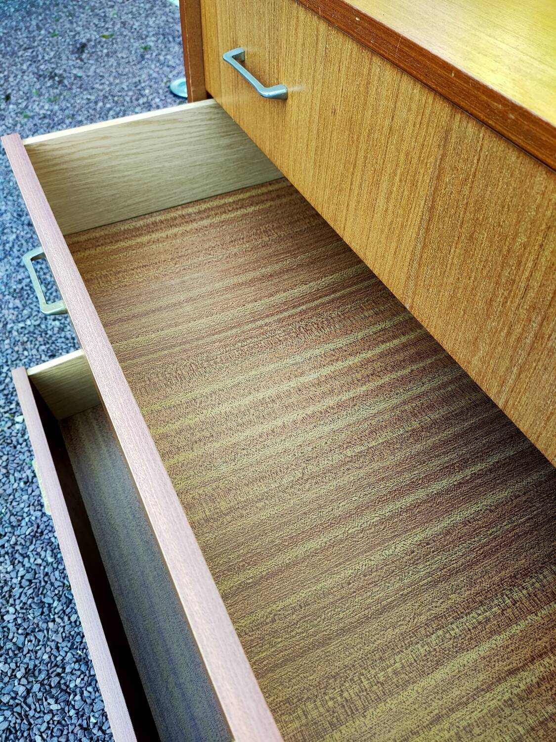 Vintage 4-drawer Scandinavian-style chest of drawers