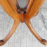 Gueridon table