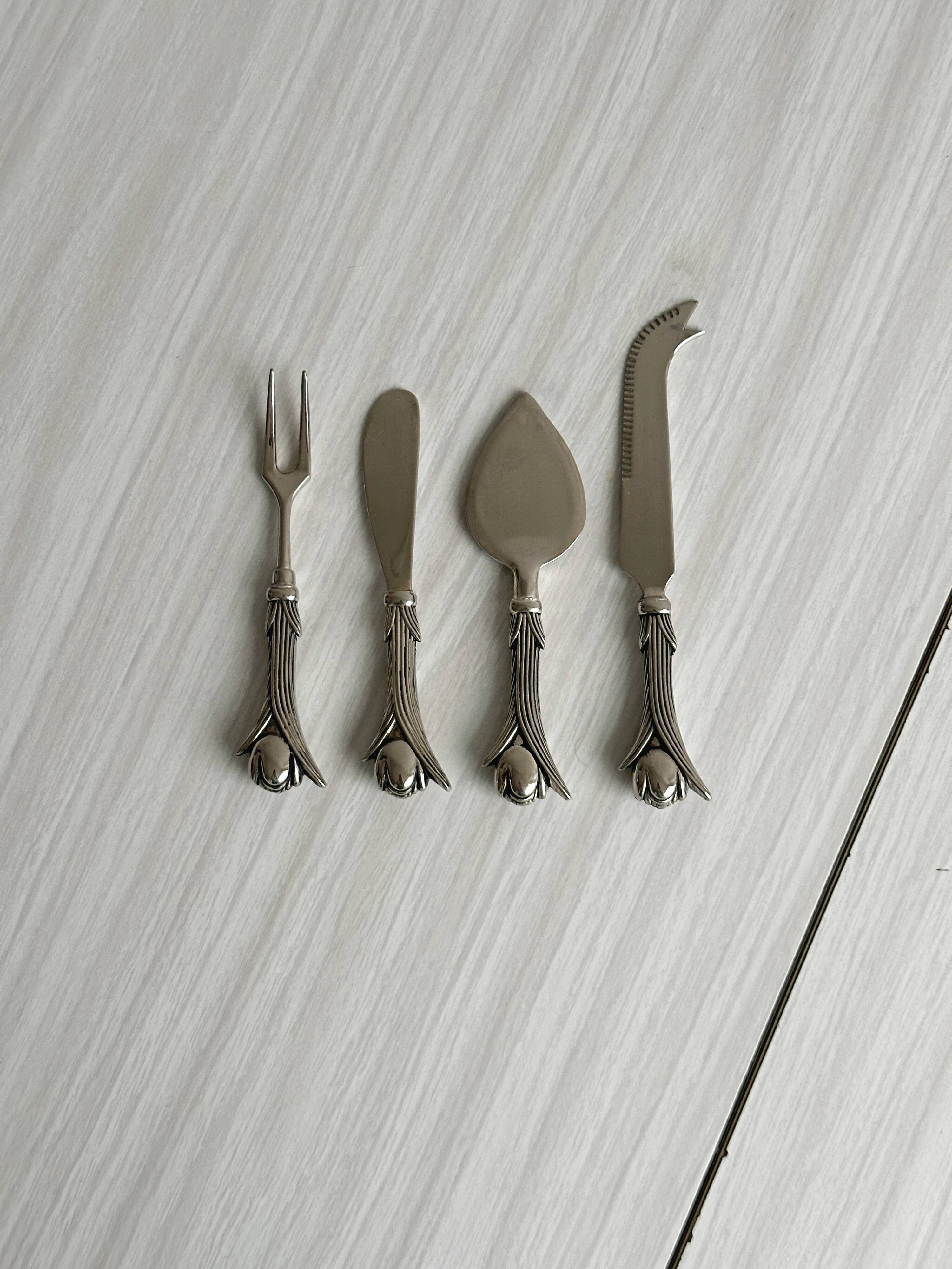 silver-plated cutlery with tulip design