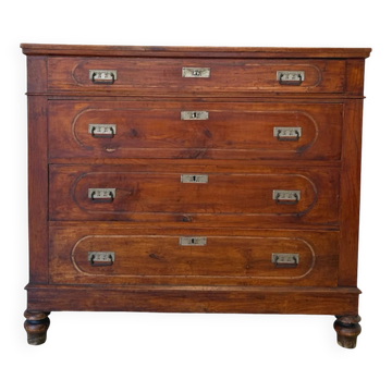 Antique Italian walnut chest of drawers dating to the late 19th centur