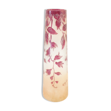 Vase Legras rubis en verre givré degagé a l'acide art nouveau