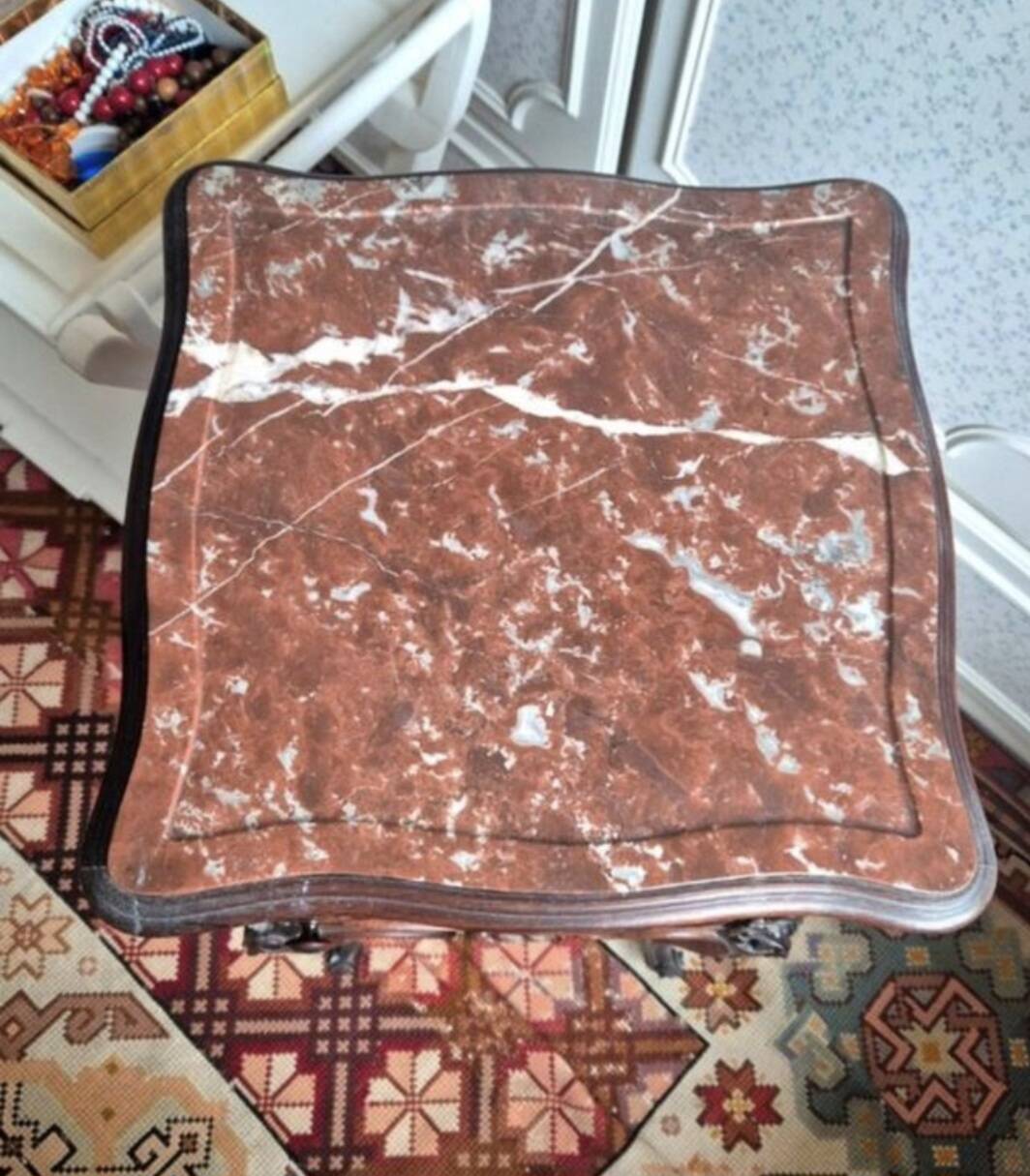 Chevet de Style Transition Marqueterie d'Art et Marbre Griotte