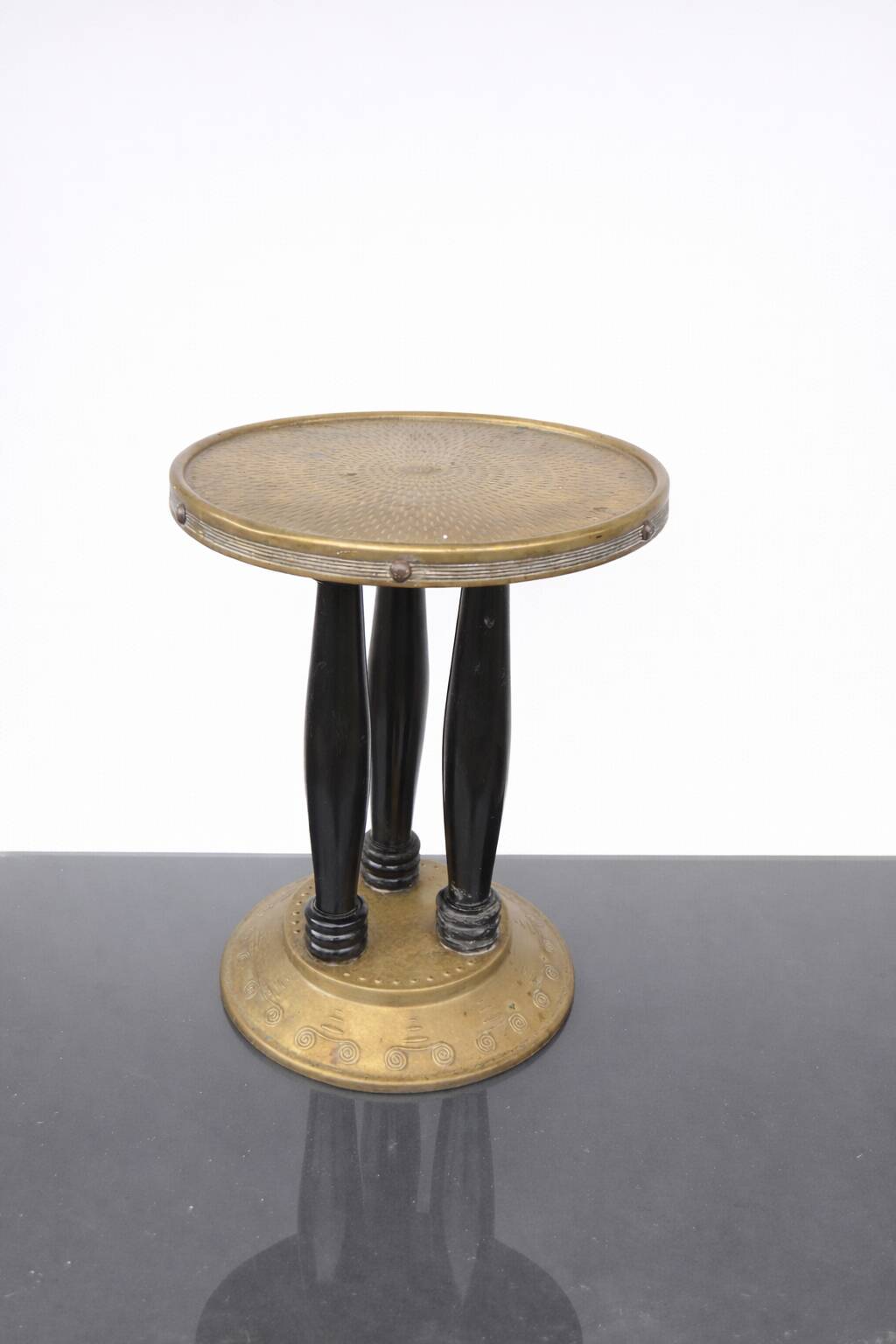 Secession-style smoking table in the style of Joseff Hoffman - 1900