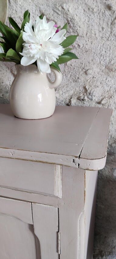 Buffet parisien rose ancien