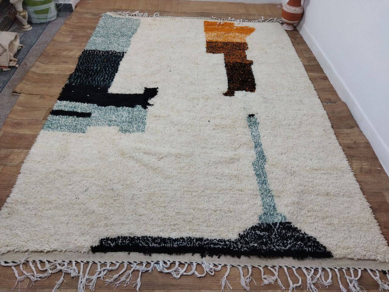 Handmade moroccan berber rug 330 x 243 cm