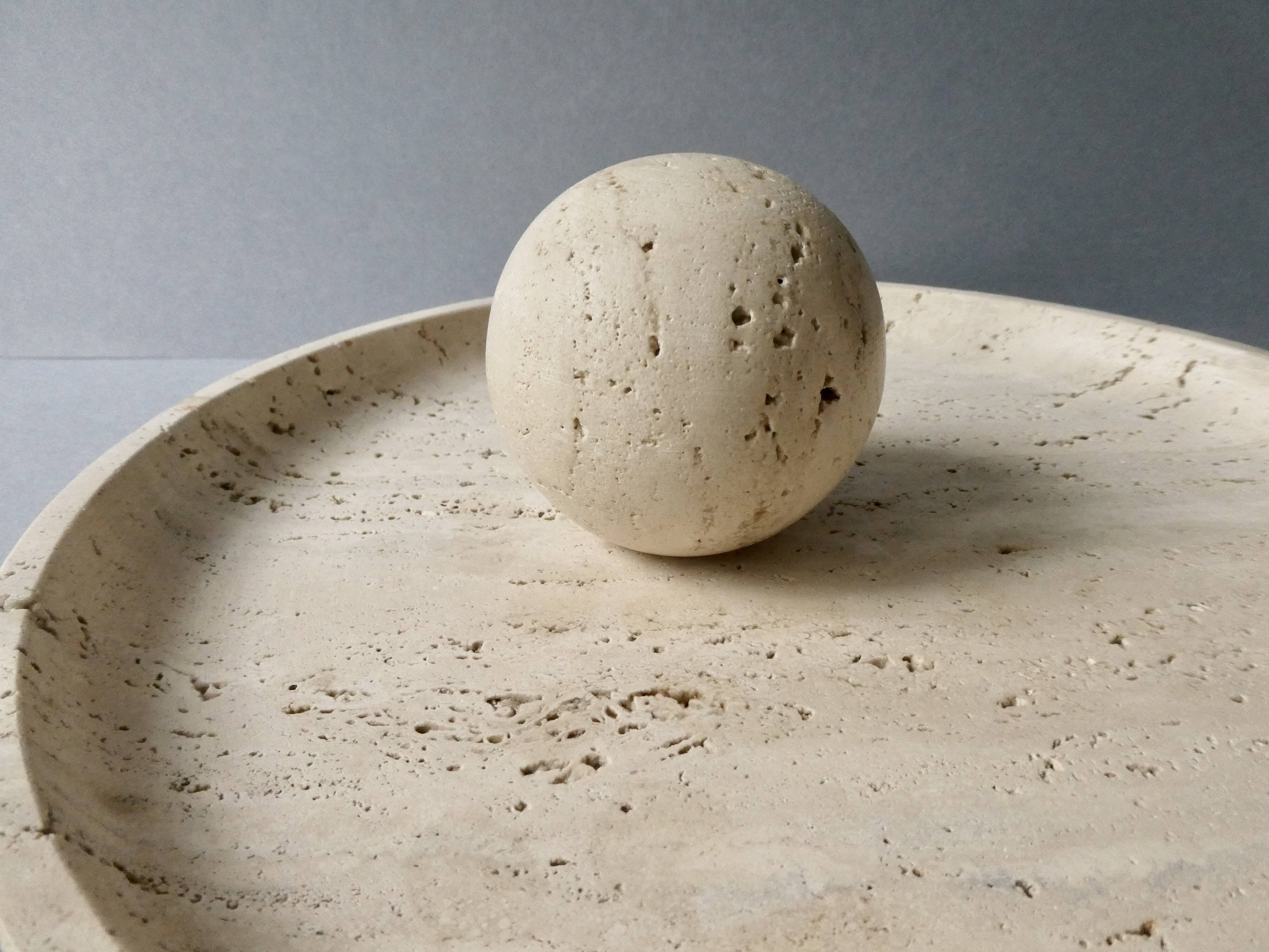 Large cup and its sphere, in travertine, 1970s