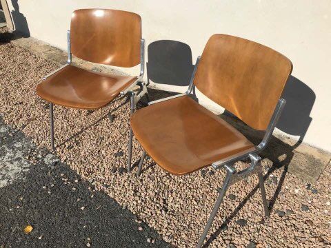 Paire de chaises par Giancarlo Piretti