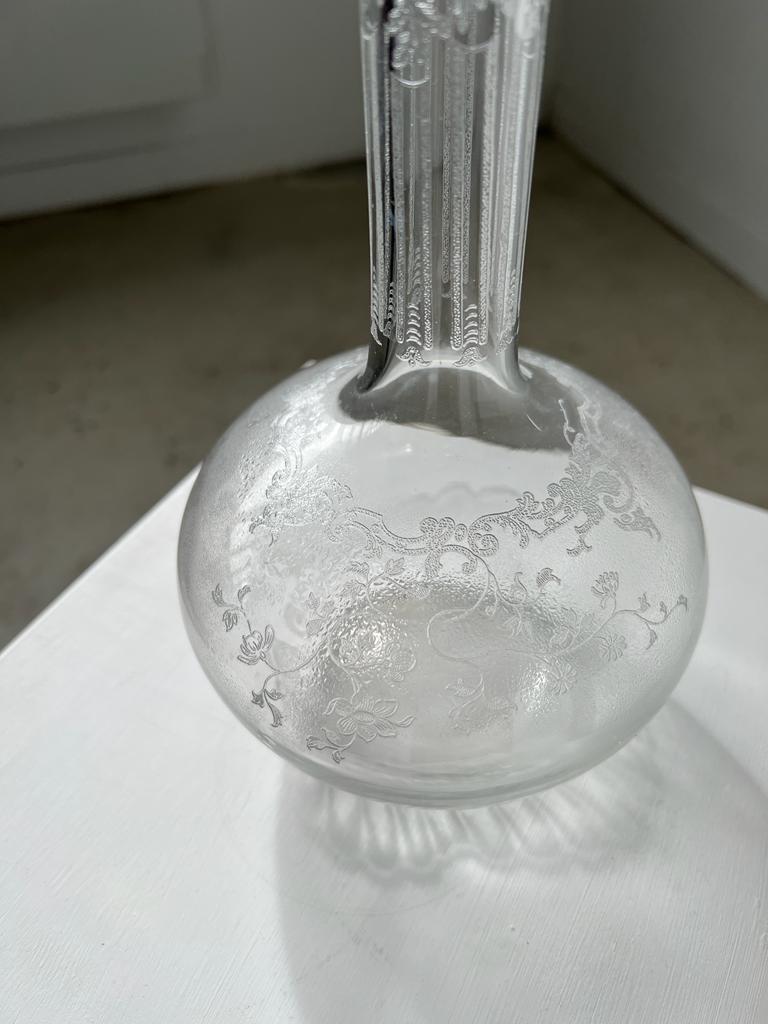 Engraved vintage wine decanter (cork reported)