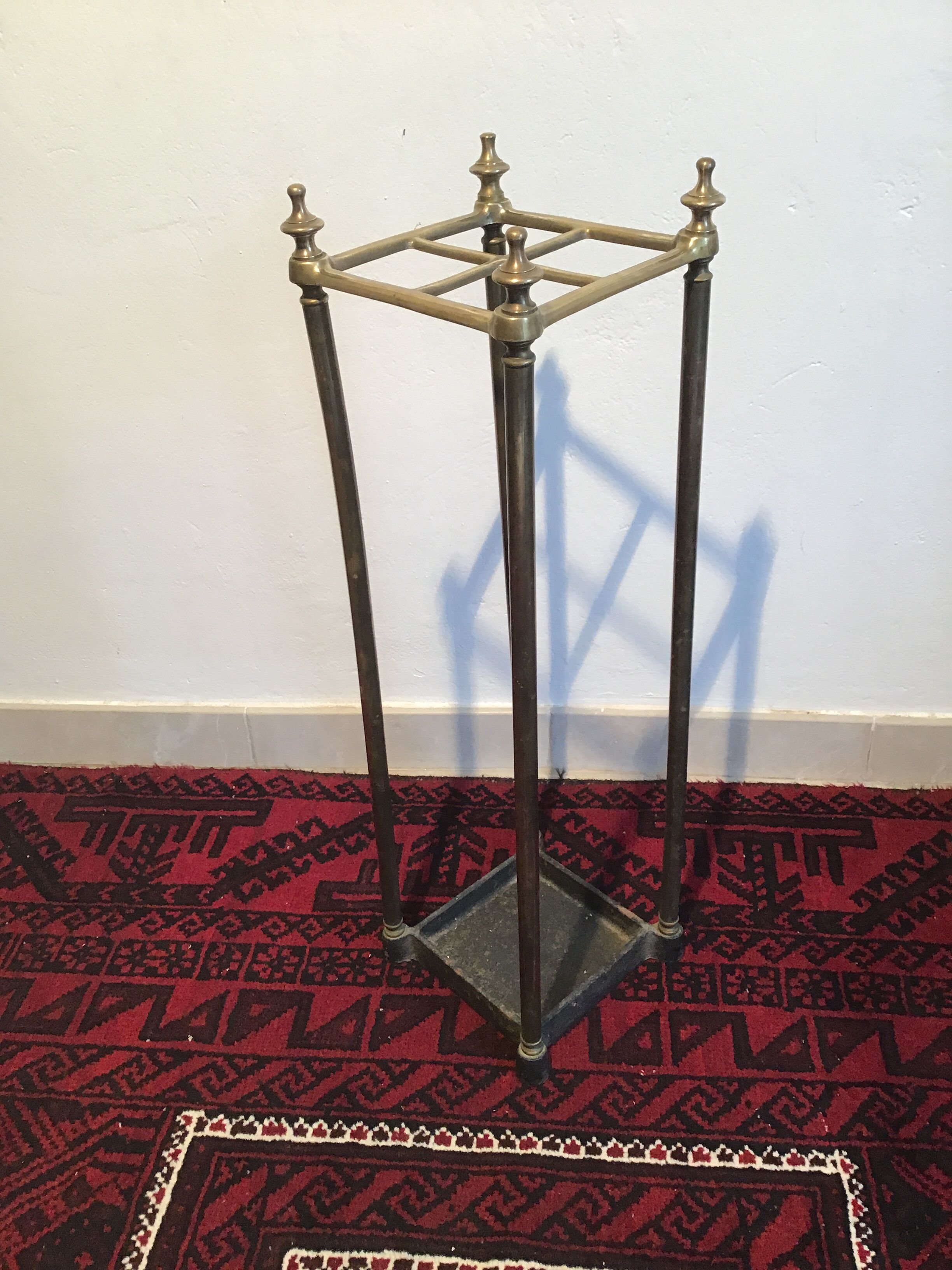 Brass umbrella door