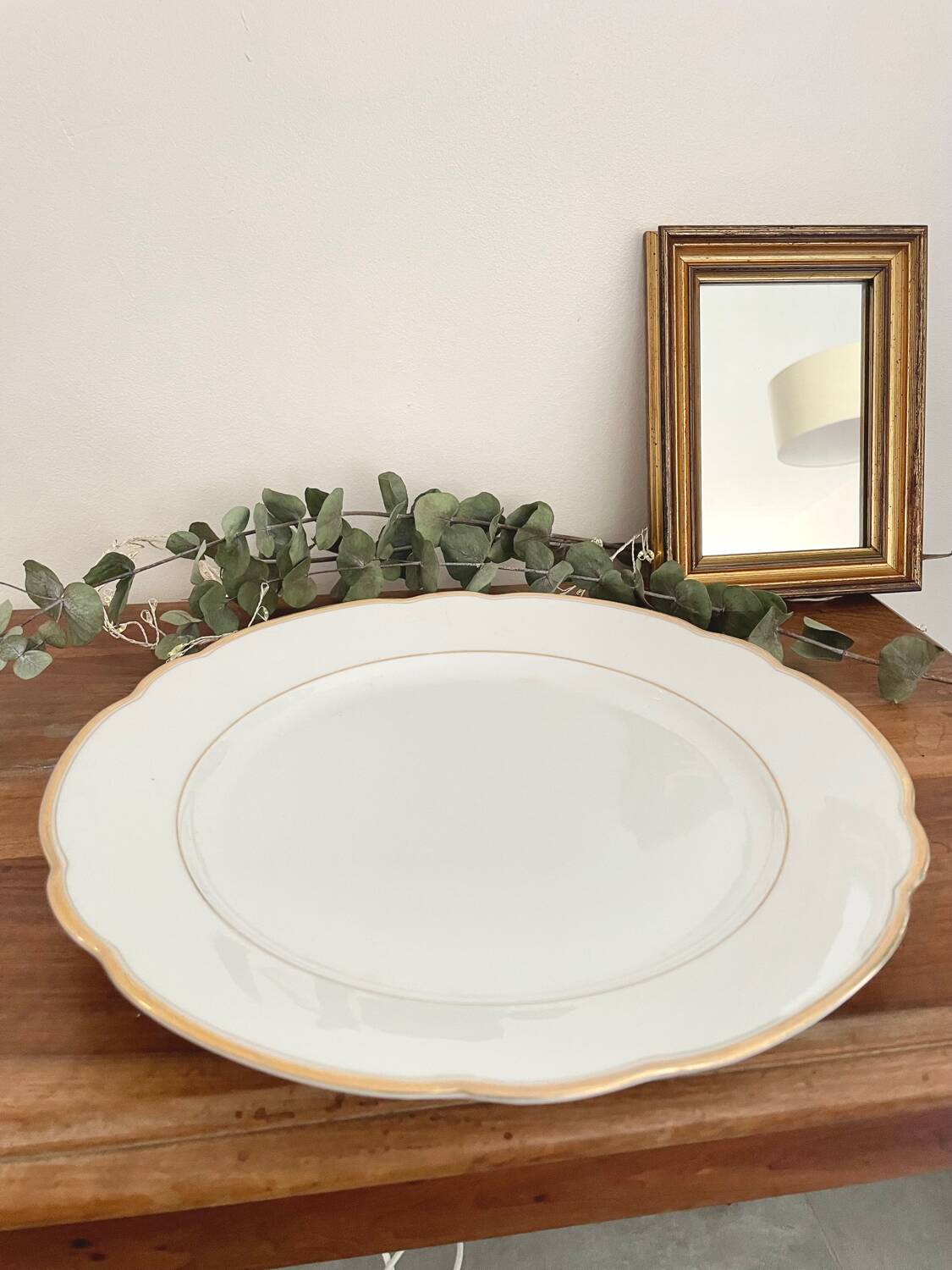 Set of two dishes - white gold