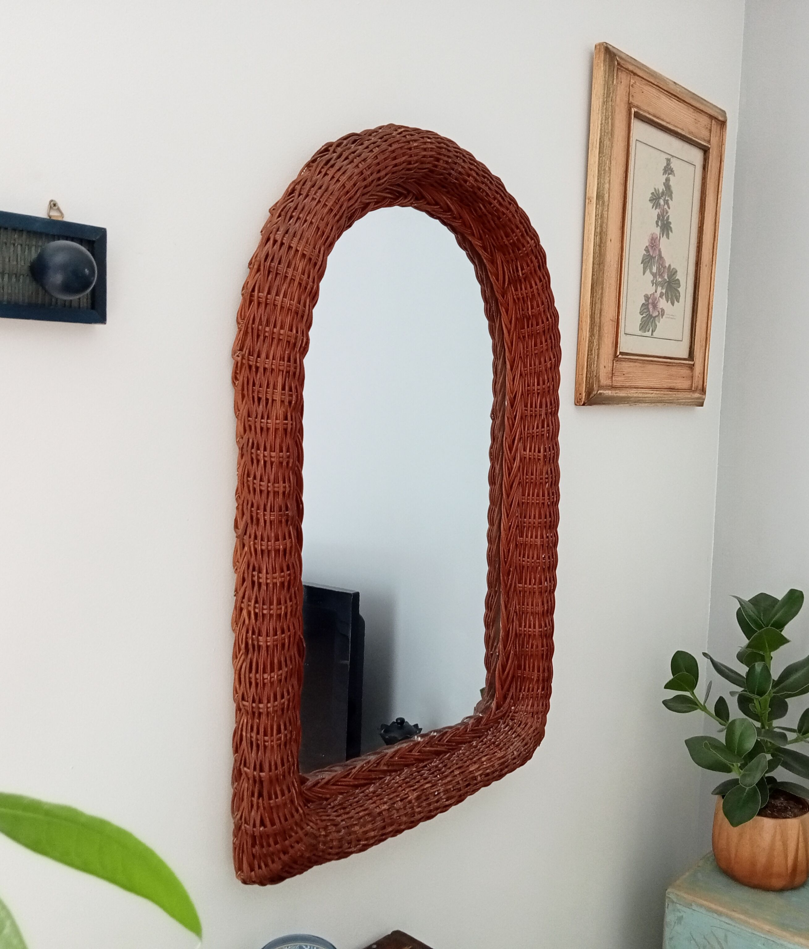 Vintage braided wicker mirror 72x47cm