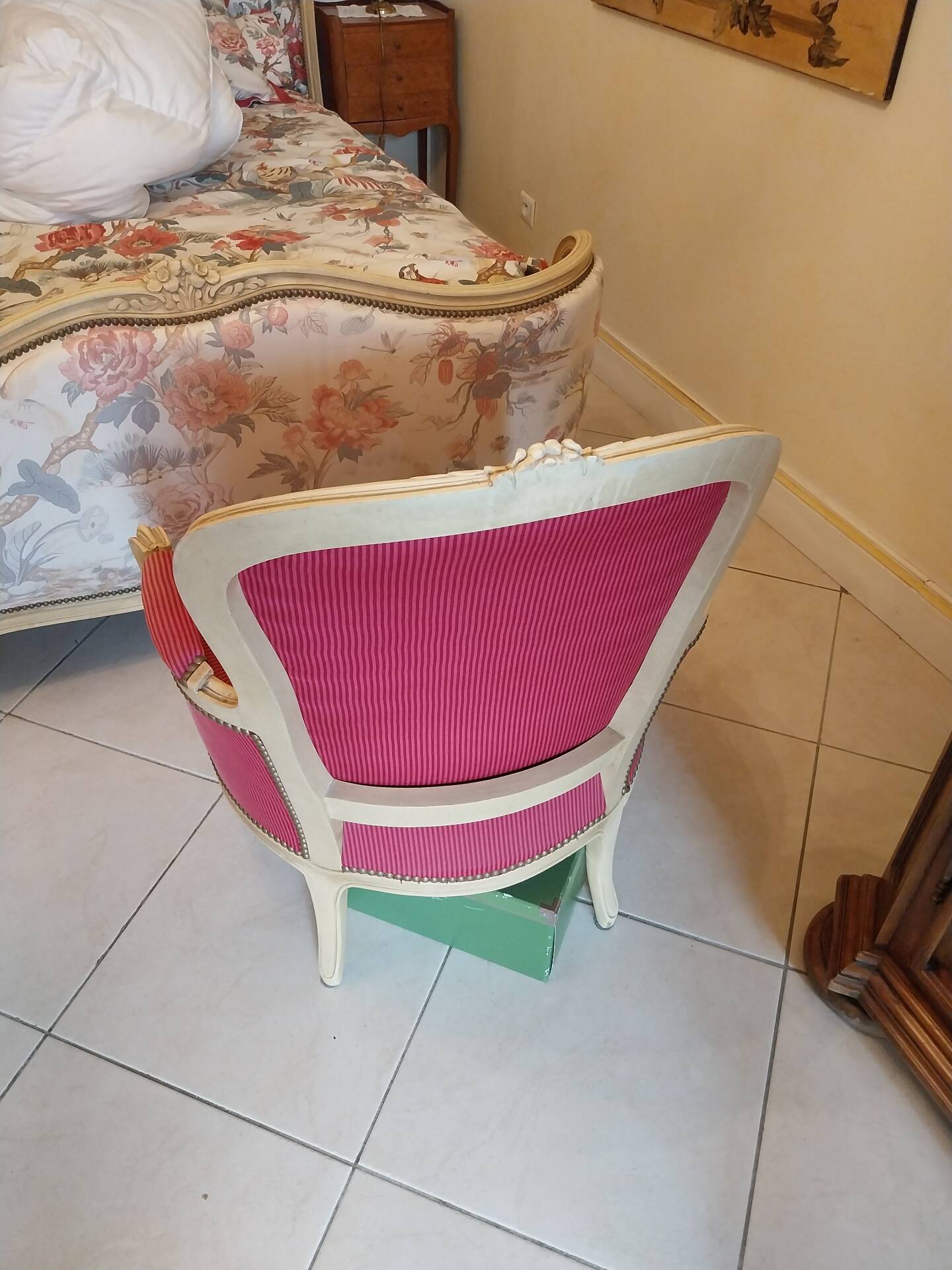 Fauteuil cabriolet style Louis XV