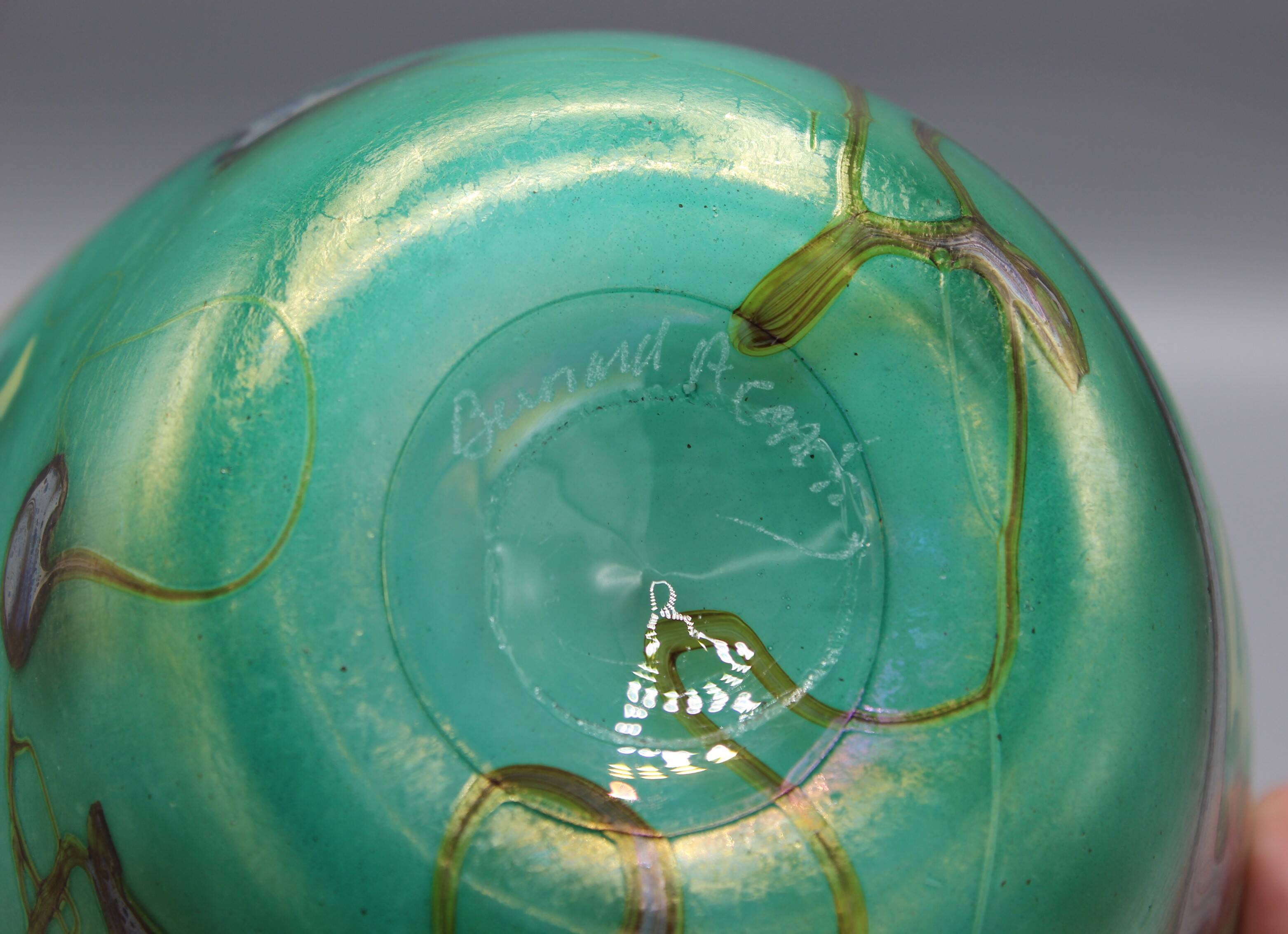 vase en pate verre signe bernard aconito