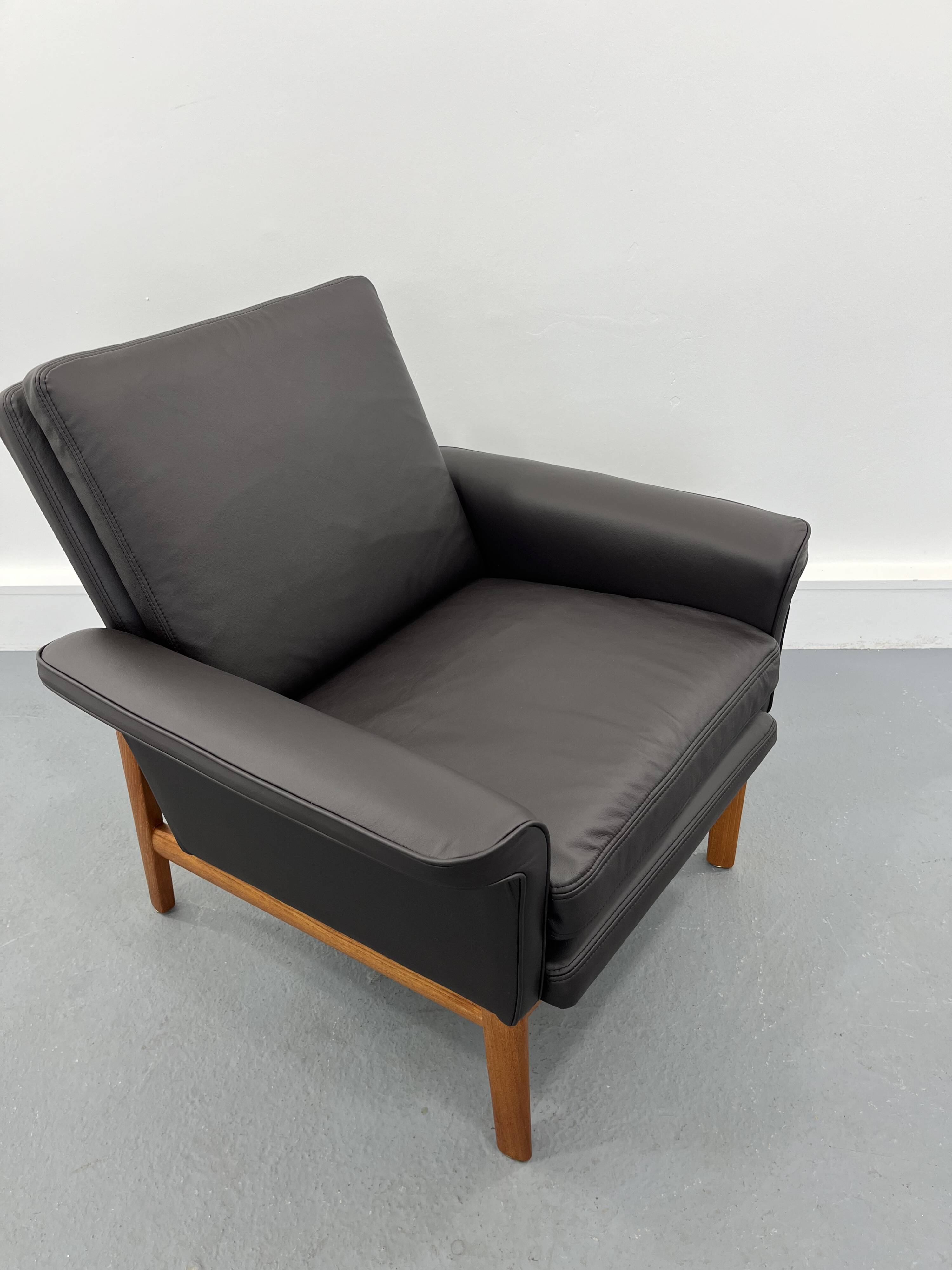 Chair model 218 by Finn Juhl Jupiter for France & Søn France and Daverkosen Denmark 1965