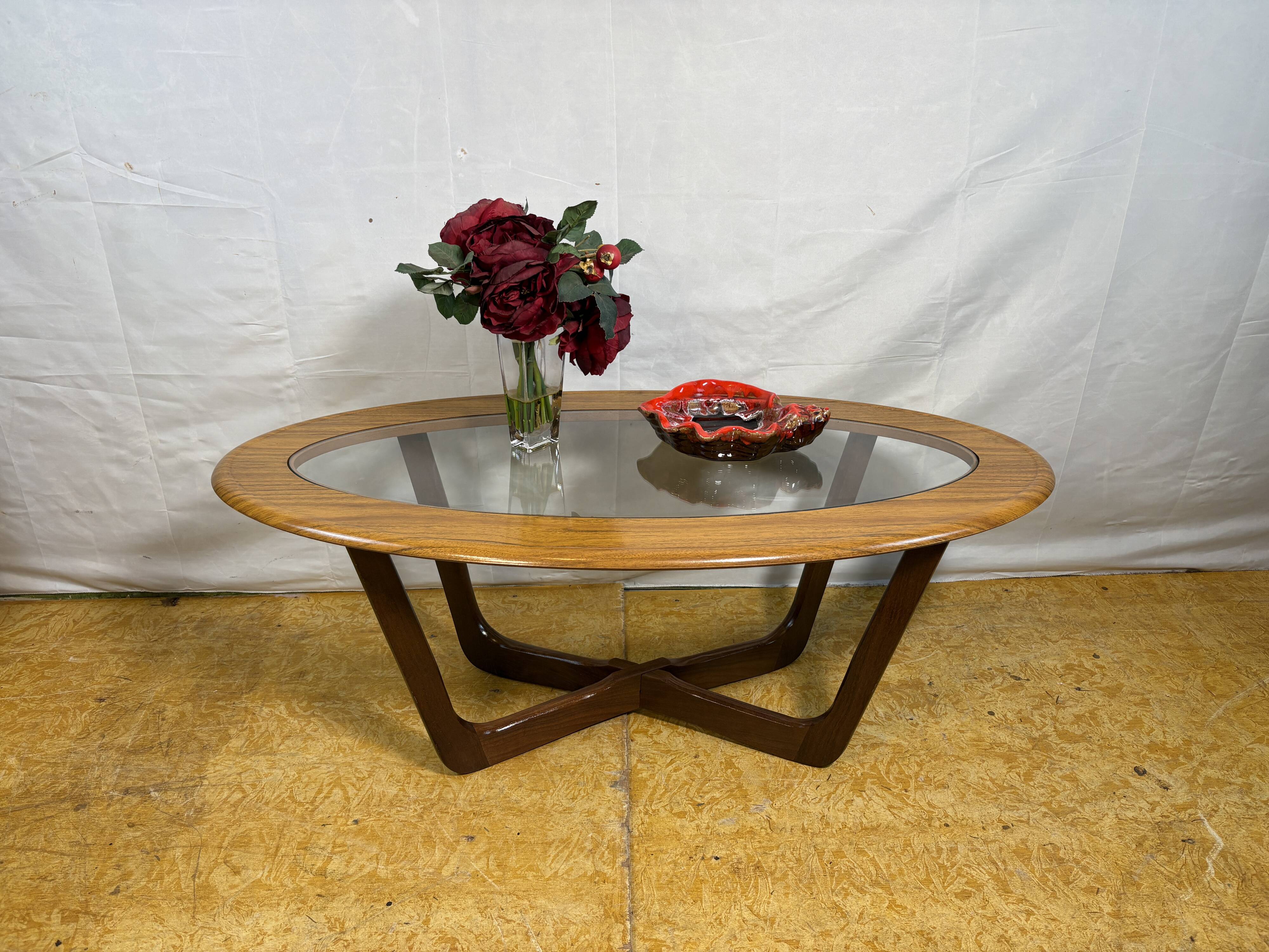 Mid-Century Retro Vintage Coffee Table by Schreiber   Formica Top • Glass D