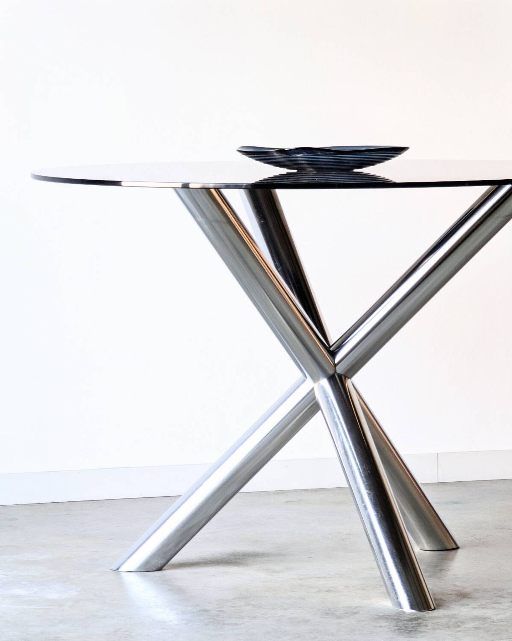 Vintage glass round table, Renato Zevi edition Roche Bobois, 1970.