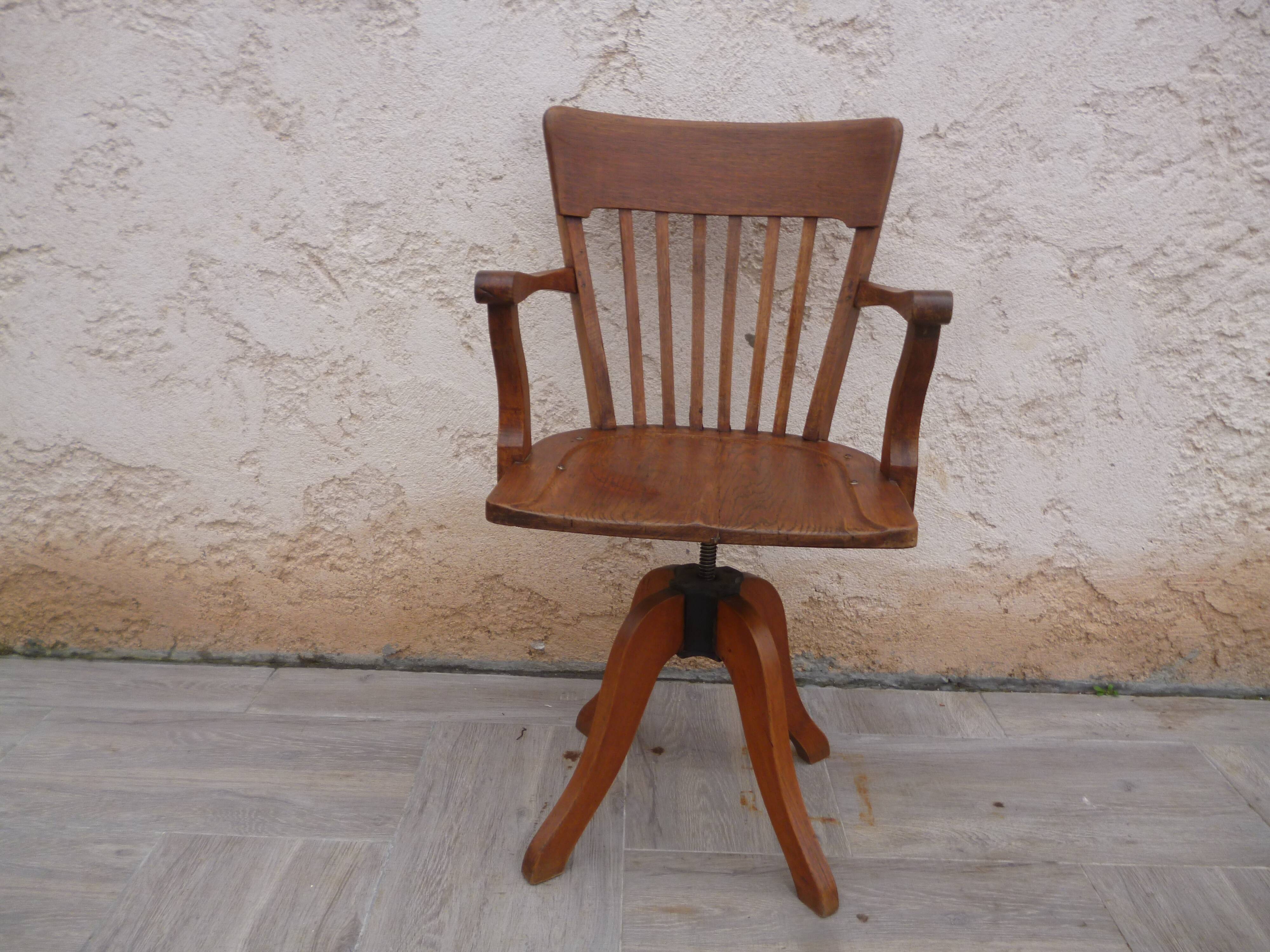 American Swivel Oak Office Chair