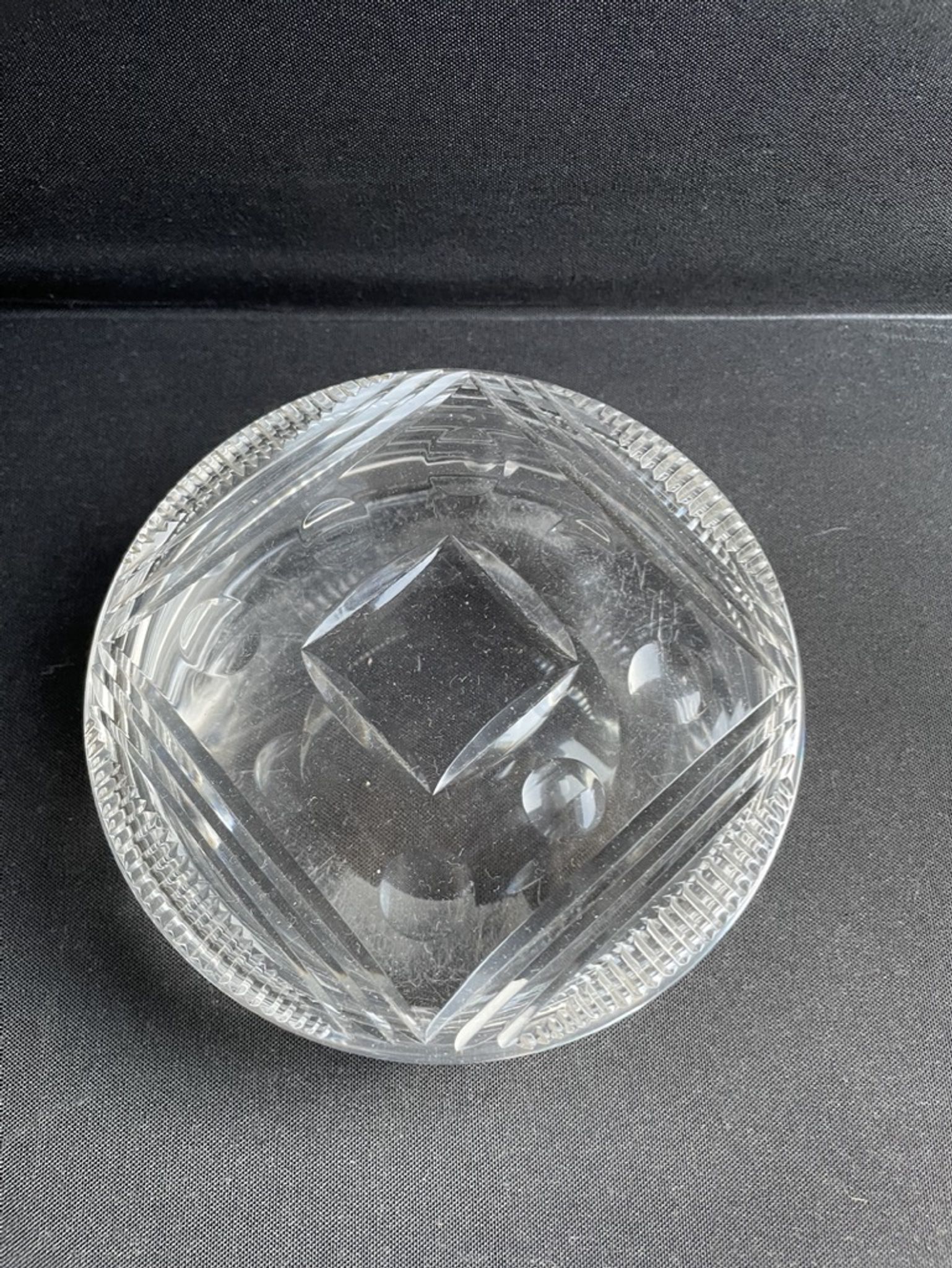 Saint Louis candy box in cut crystal