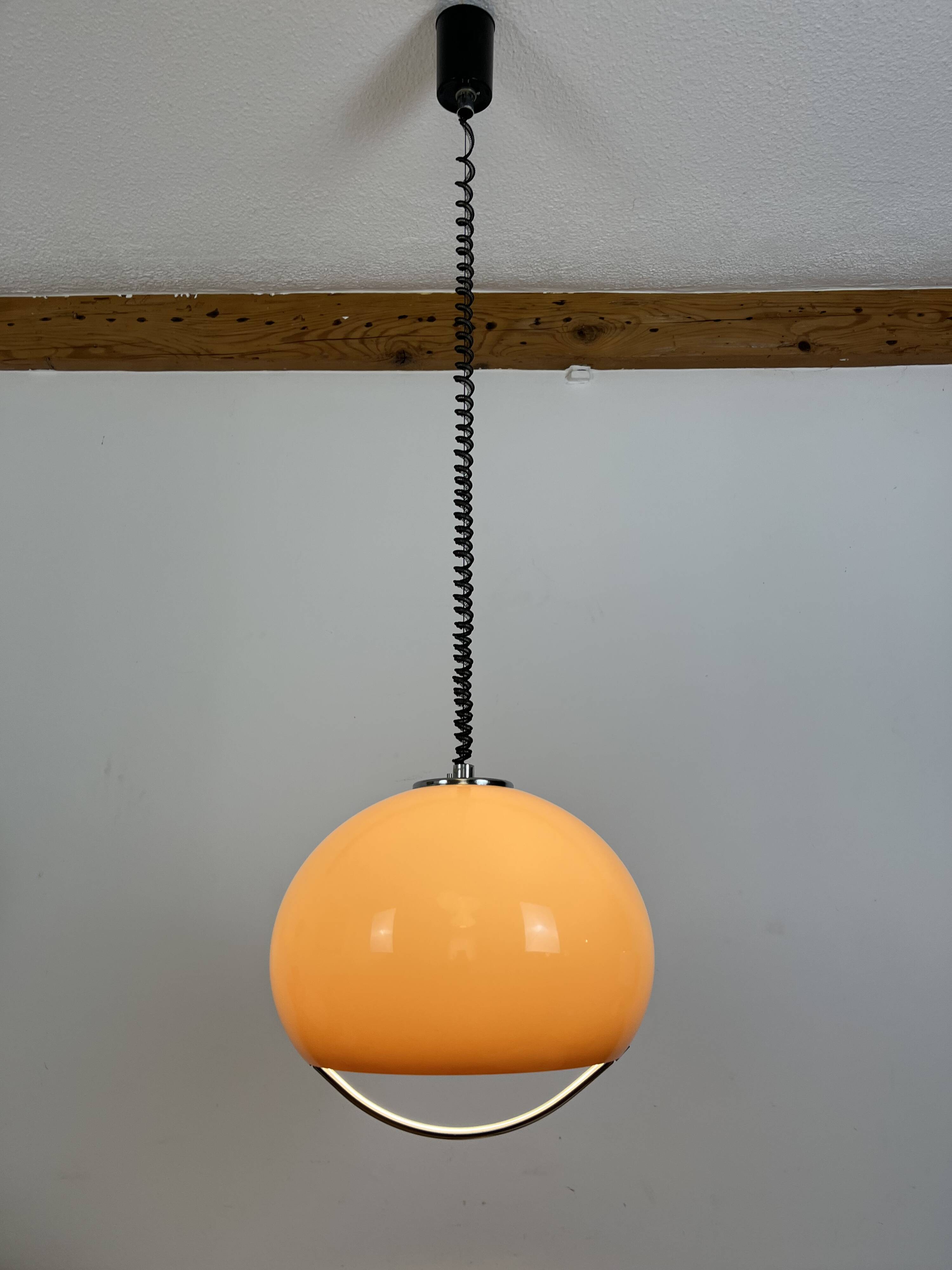 Guzzini pendant light, Jolly model by Luigi Massoni, 70's space age style