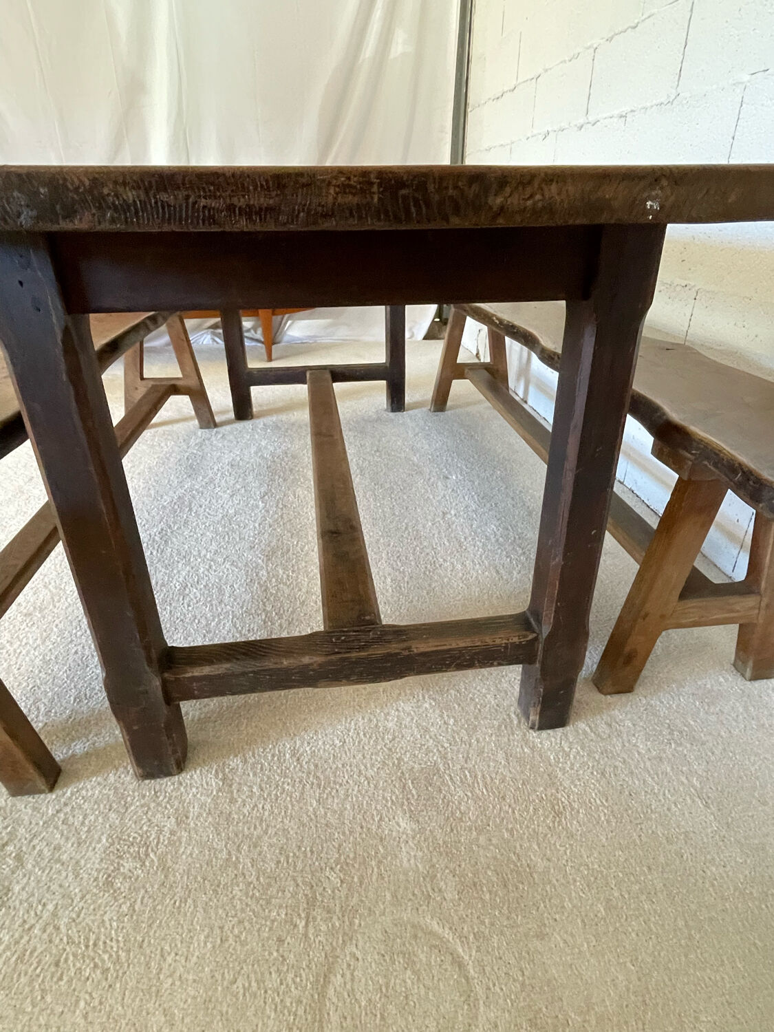Table de ferme et bancs