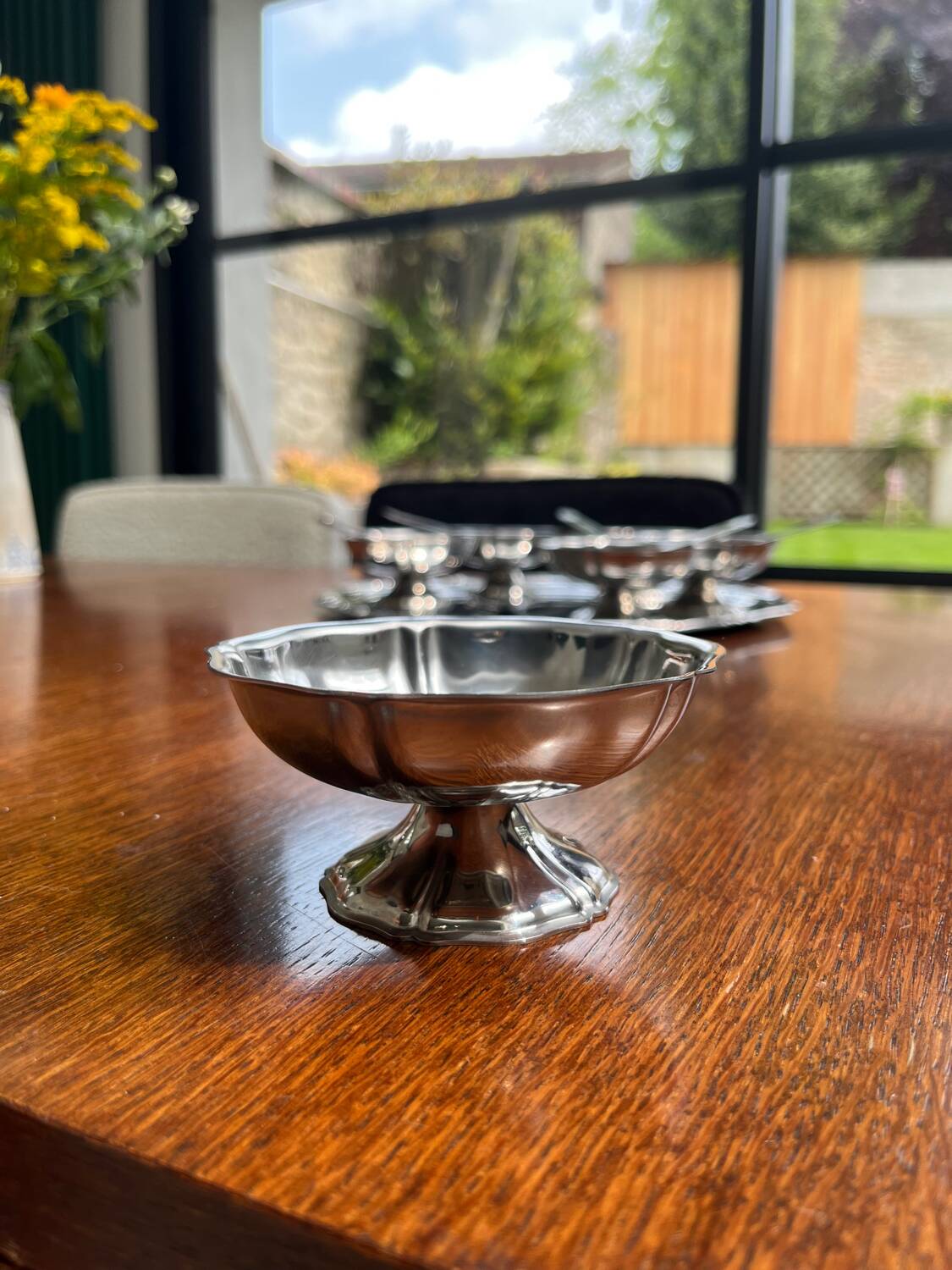 Stainless steel ice cream service