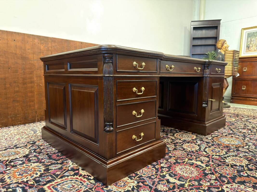 Bureau vintage anglais classique Partnerdesk