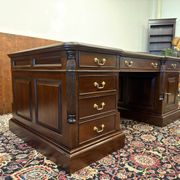 Classic English Vintage Desk Partnerdesk