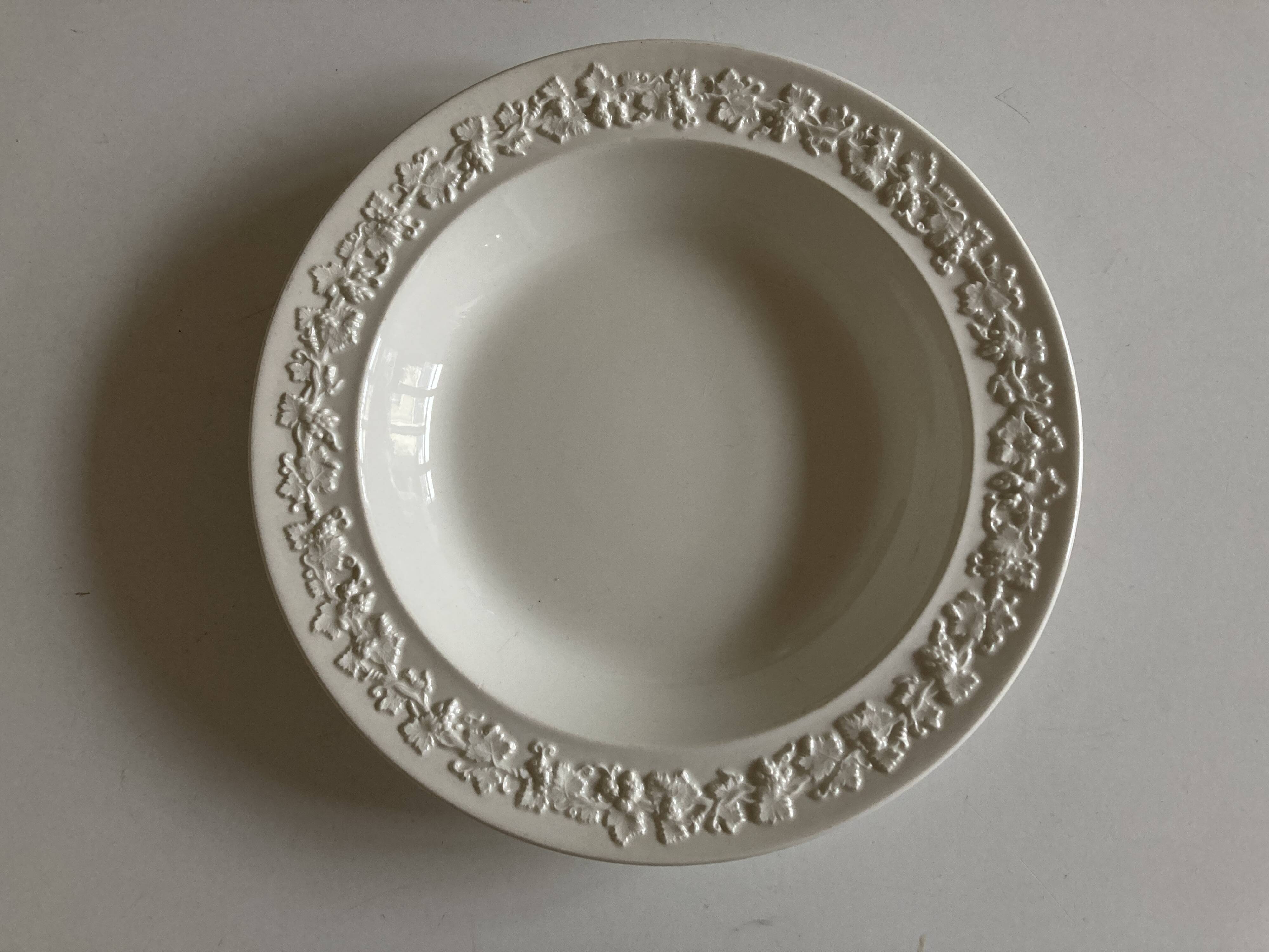 Neo classic Wedgwood plate fine earthenware Etruria Barlaston 19th