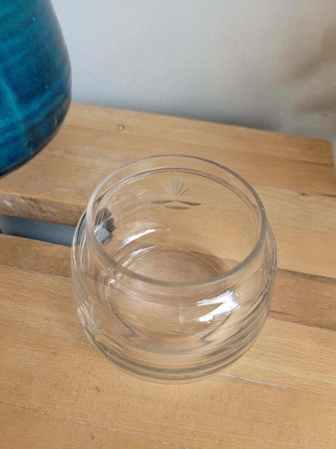 Boîte en verre ciselé et couvercle argent