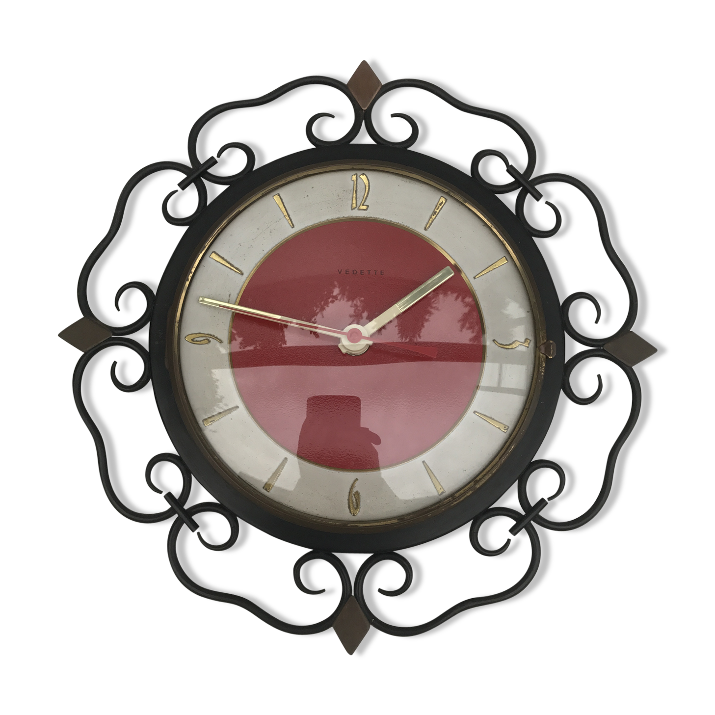 Pendulum clock old featured in metal and vintage copper spikes