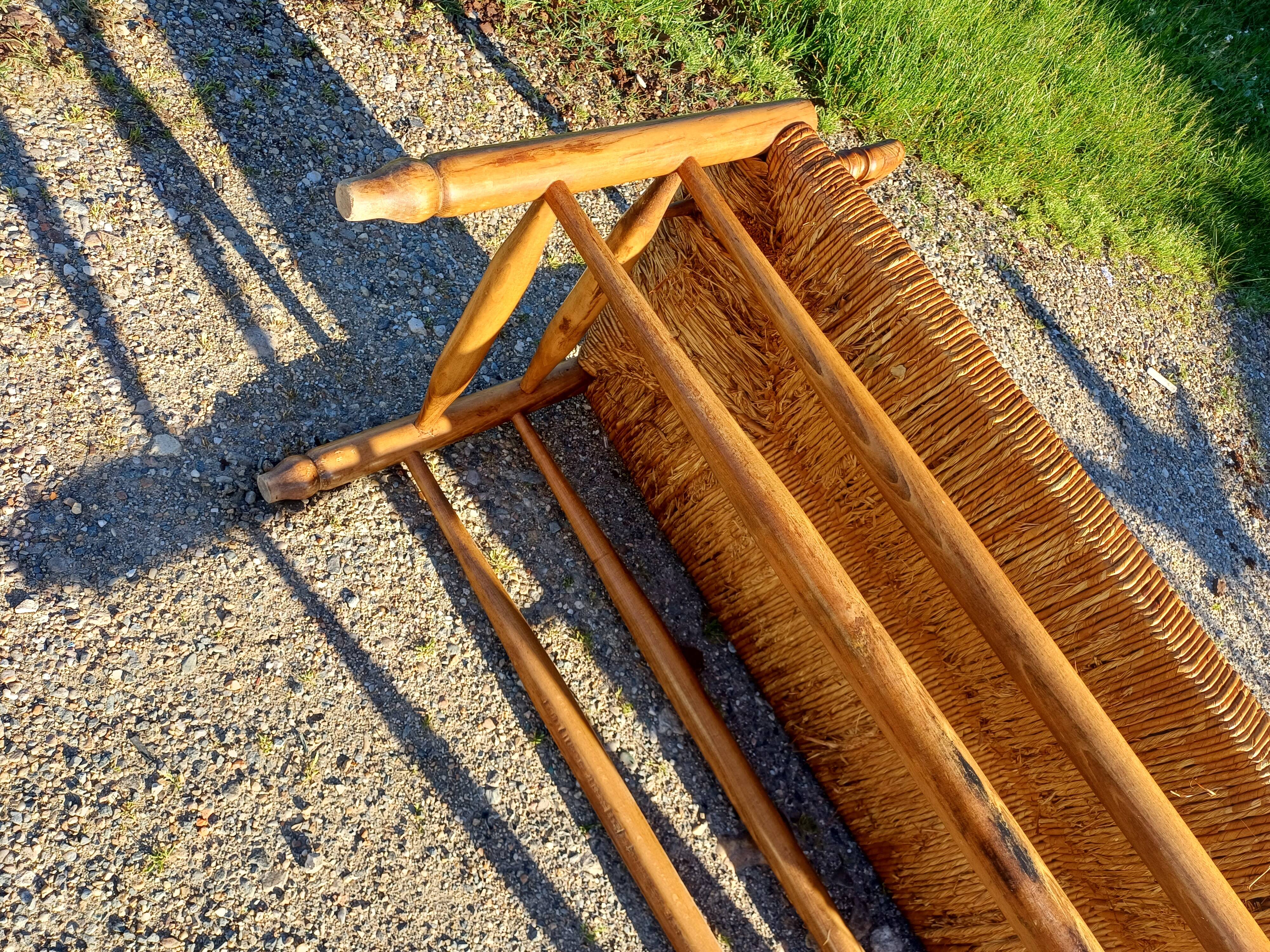 3-Person Bench with Old-fashioned Mulching