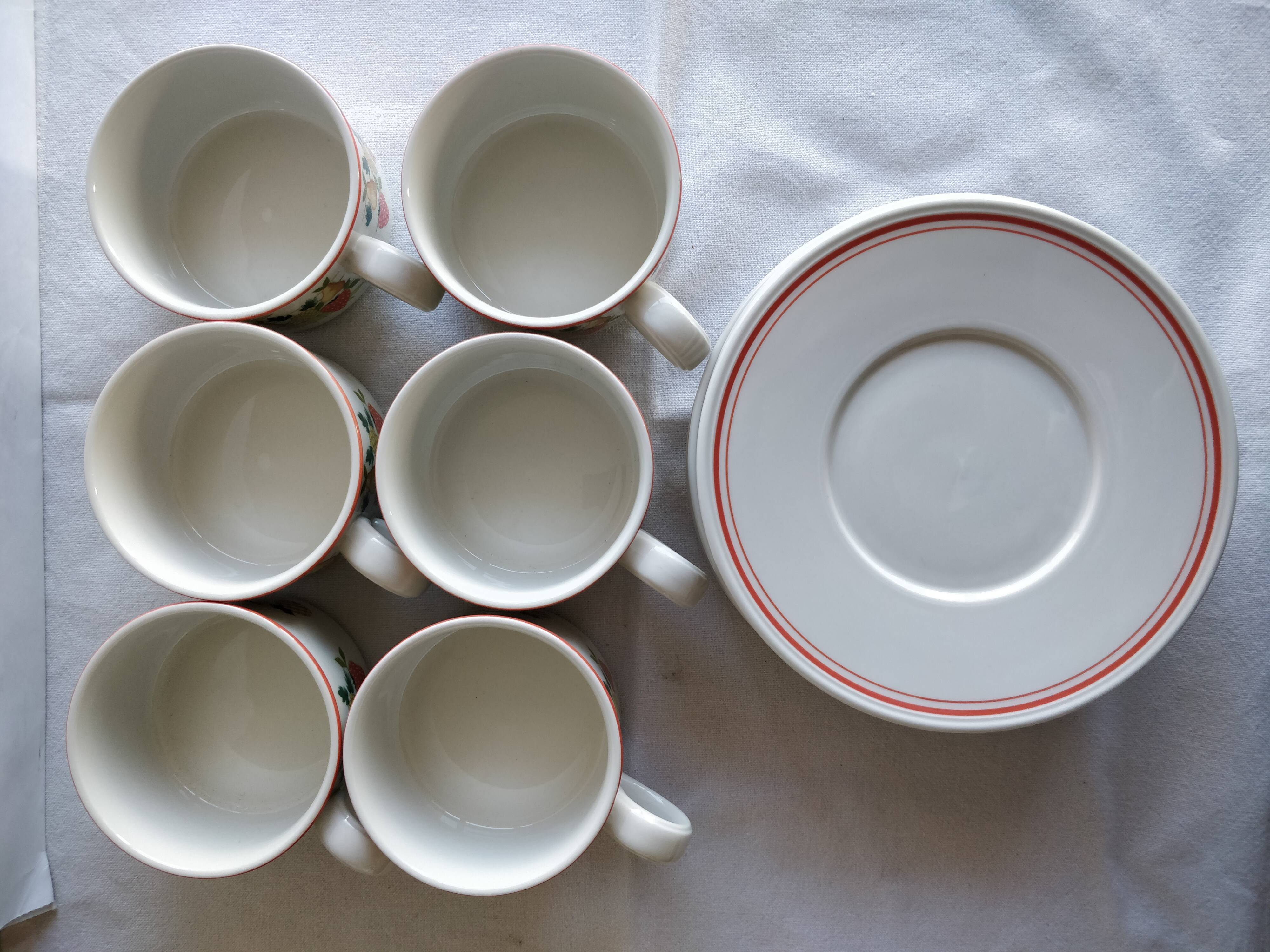 Set of 6 Villeroy & Boch tea cups & saucers model Bon Appétit