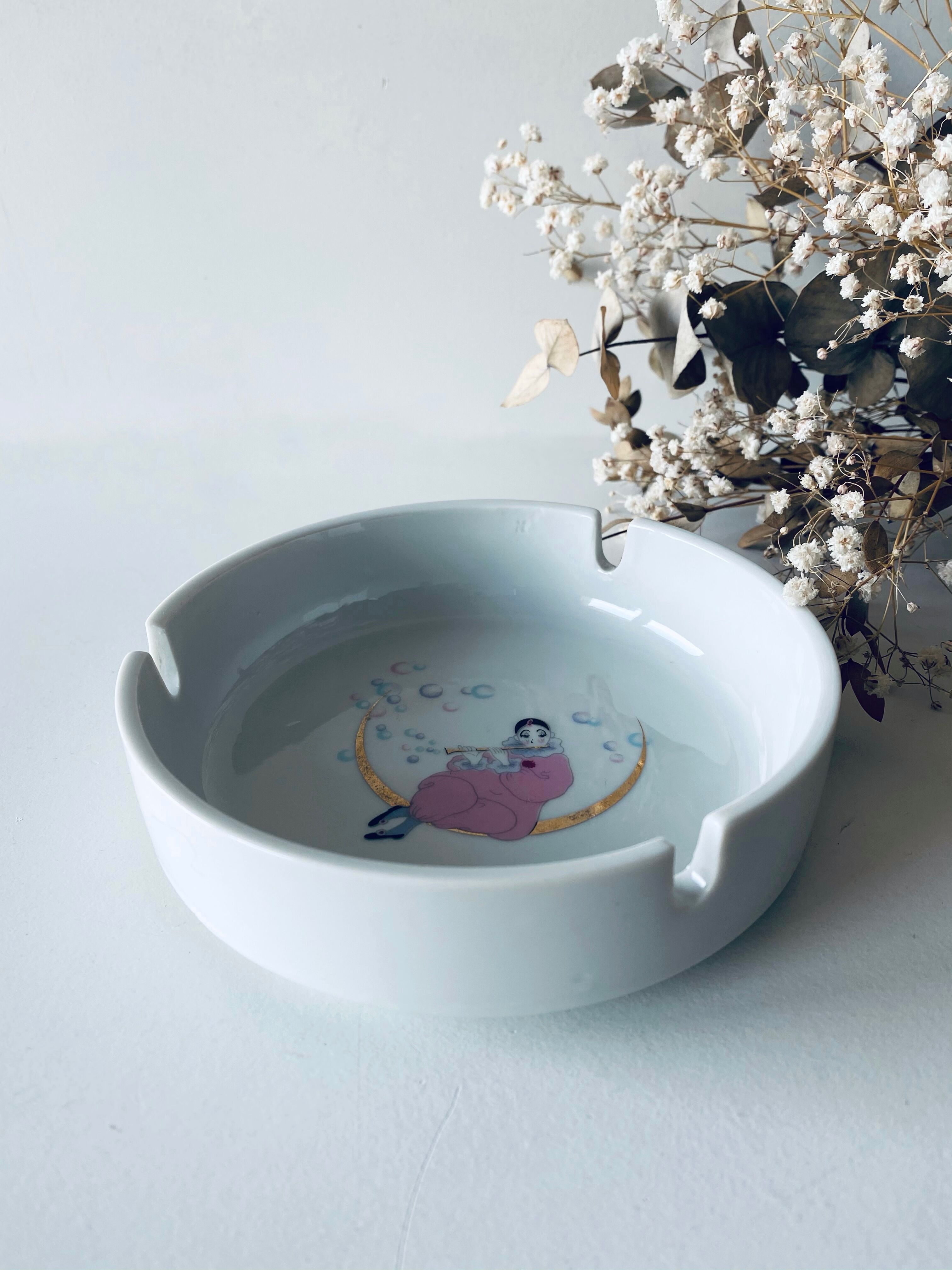 Vintage porcelain ashtray