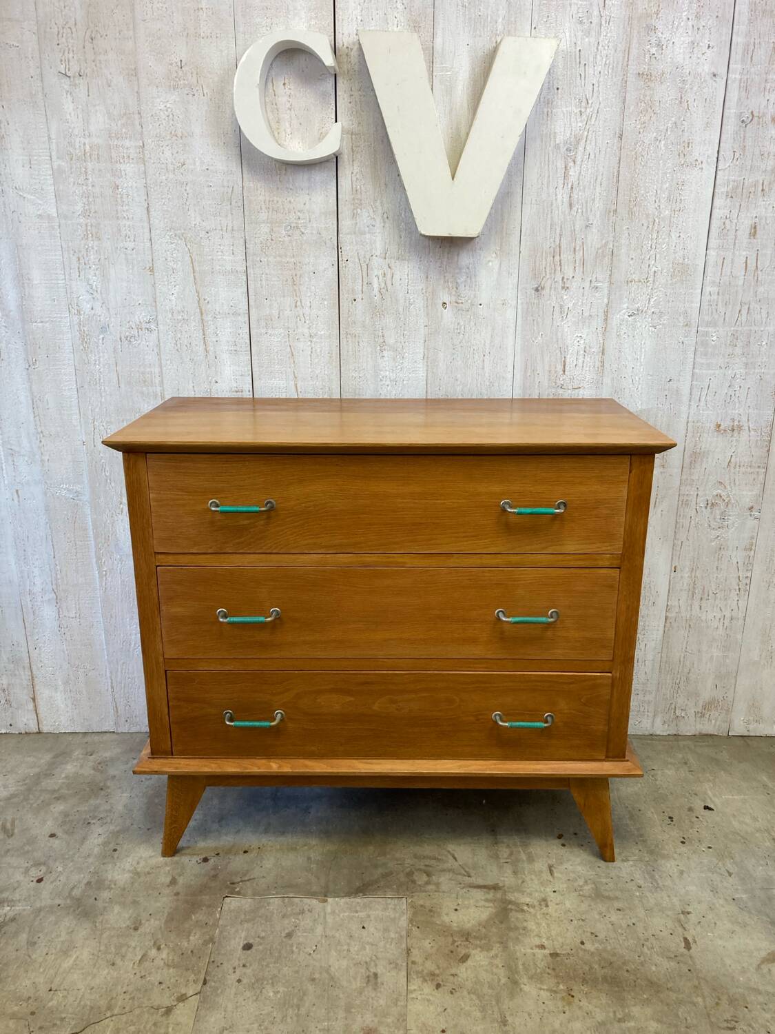 Commode vintage pieds compas