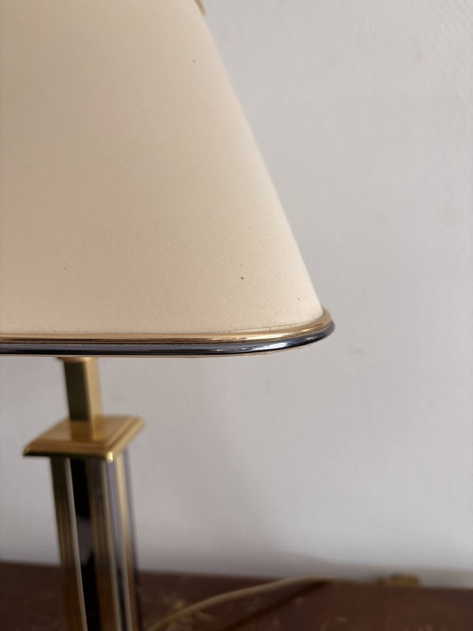 Vintage 1970s Hollywood Regency Neoclassical Nevil Desk Lamp