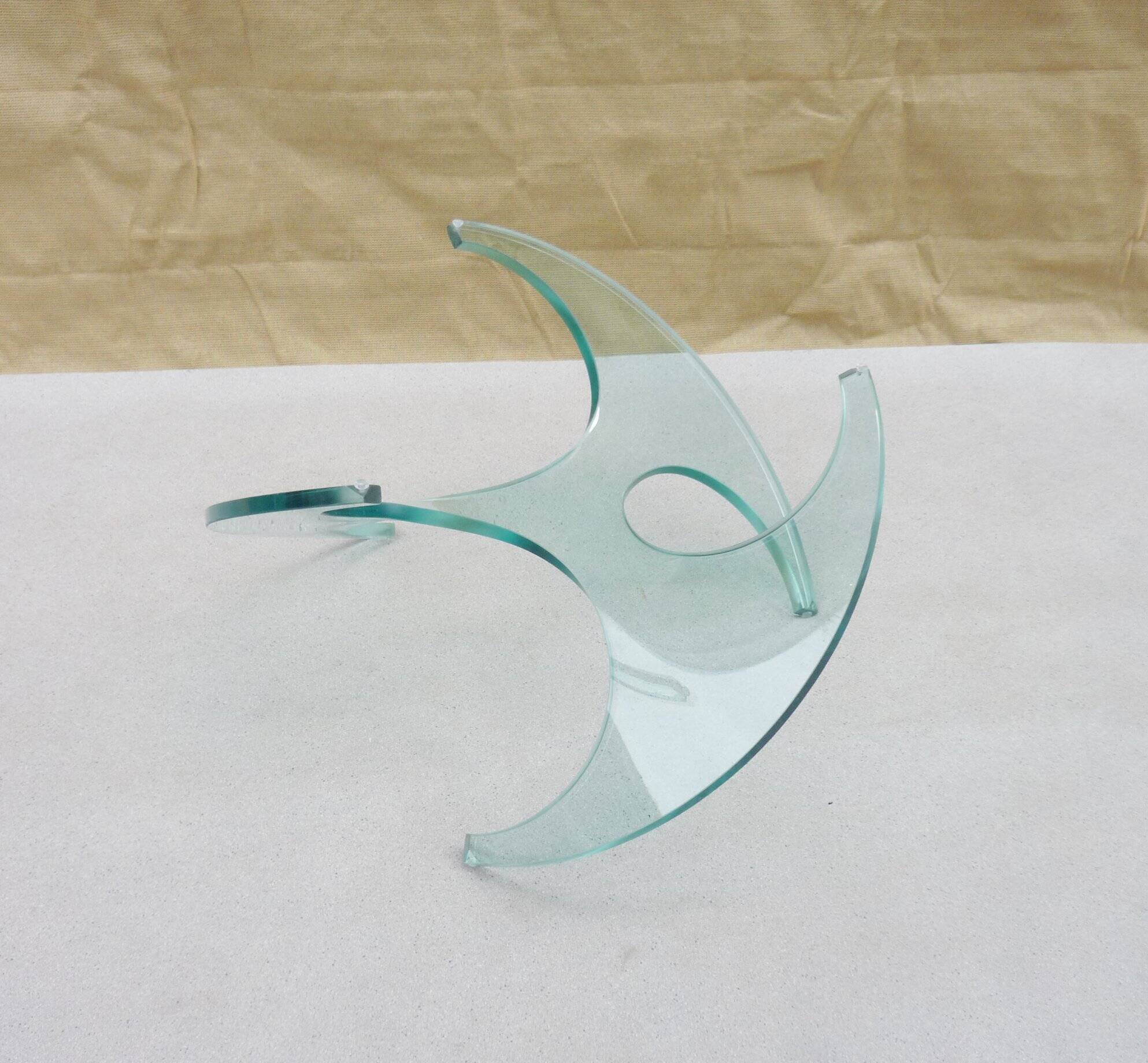 Propeller glass coffee table