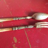 Salad servers