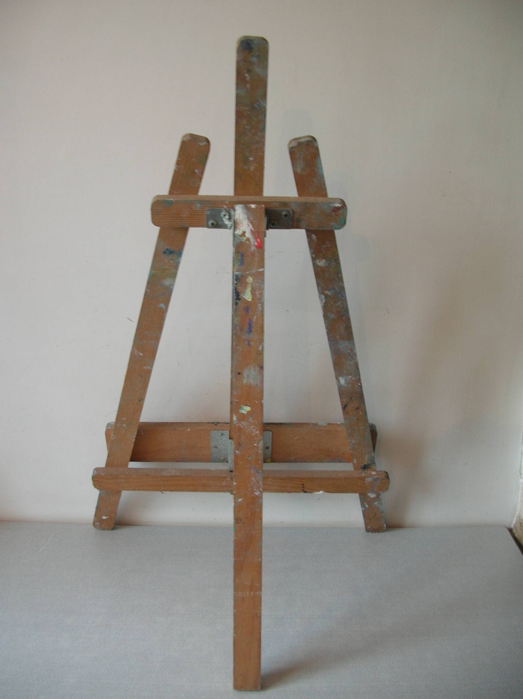 Old artist painter easel painting board holder wooden canvas 66 cm