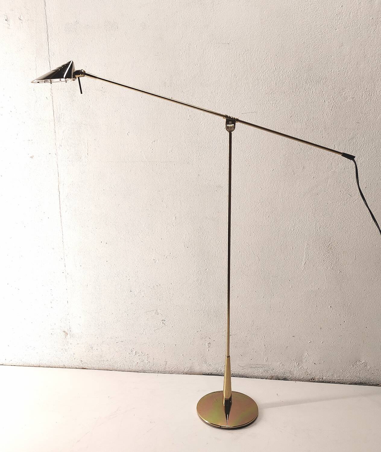 Floor lamp reading light fase 80s gold