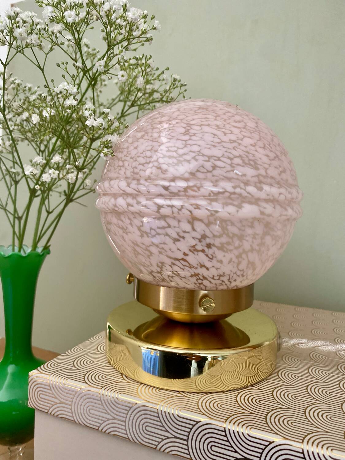 Vintage globe table lamp in pink Clichy glass