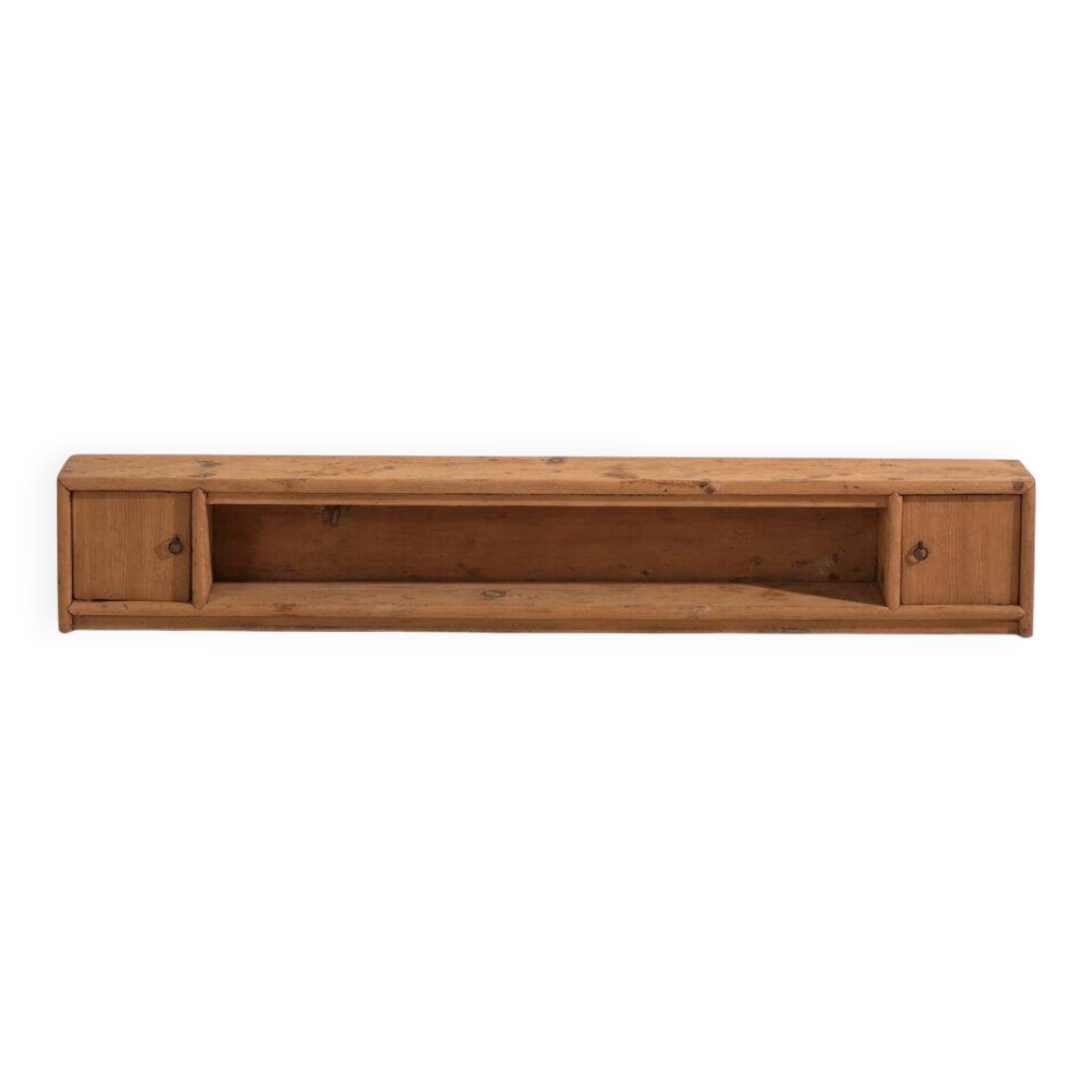 Old pine wood buffet – China, circa 1930