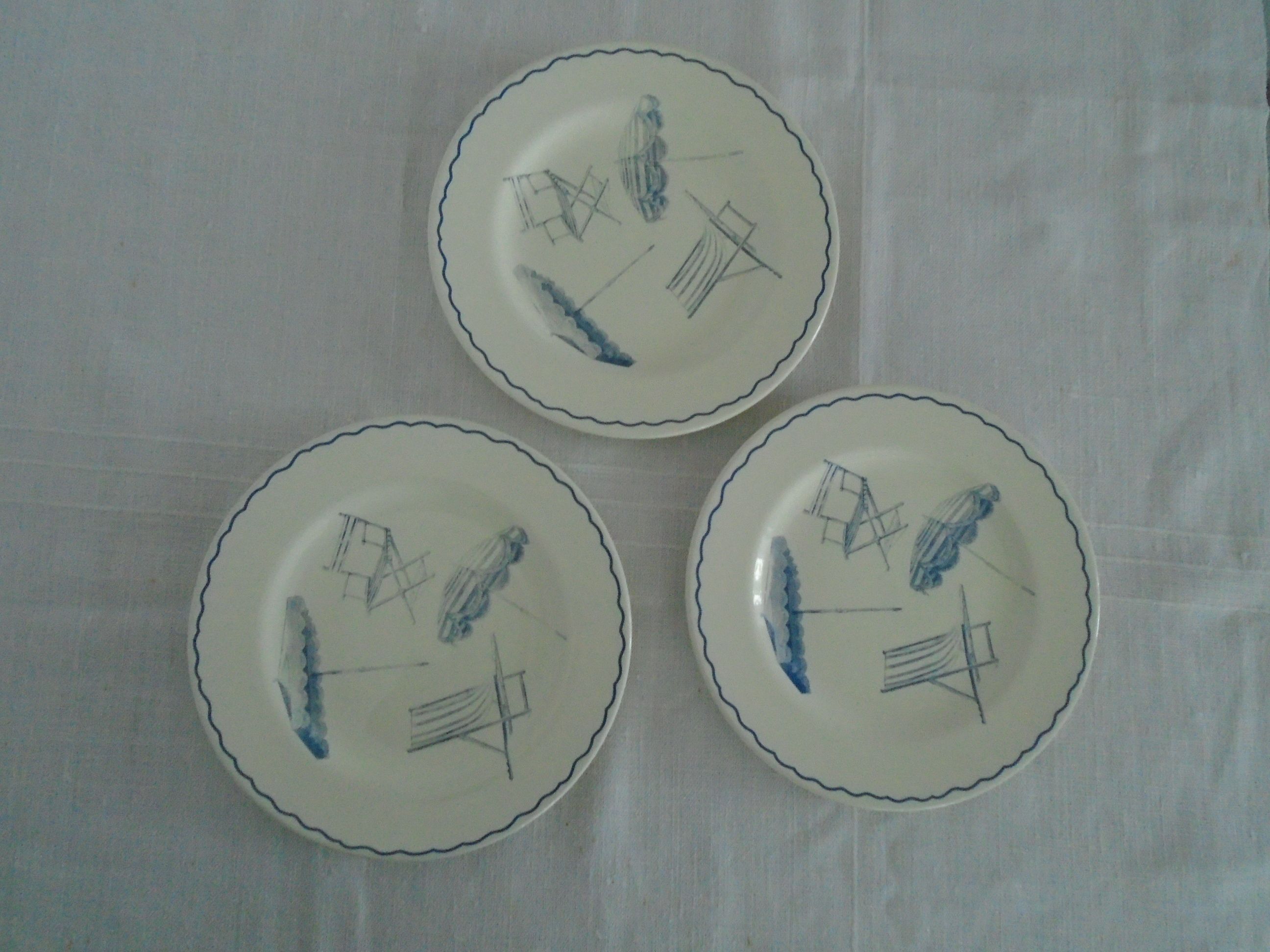 3 plates exclusive