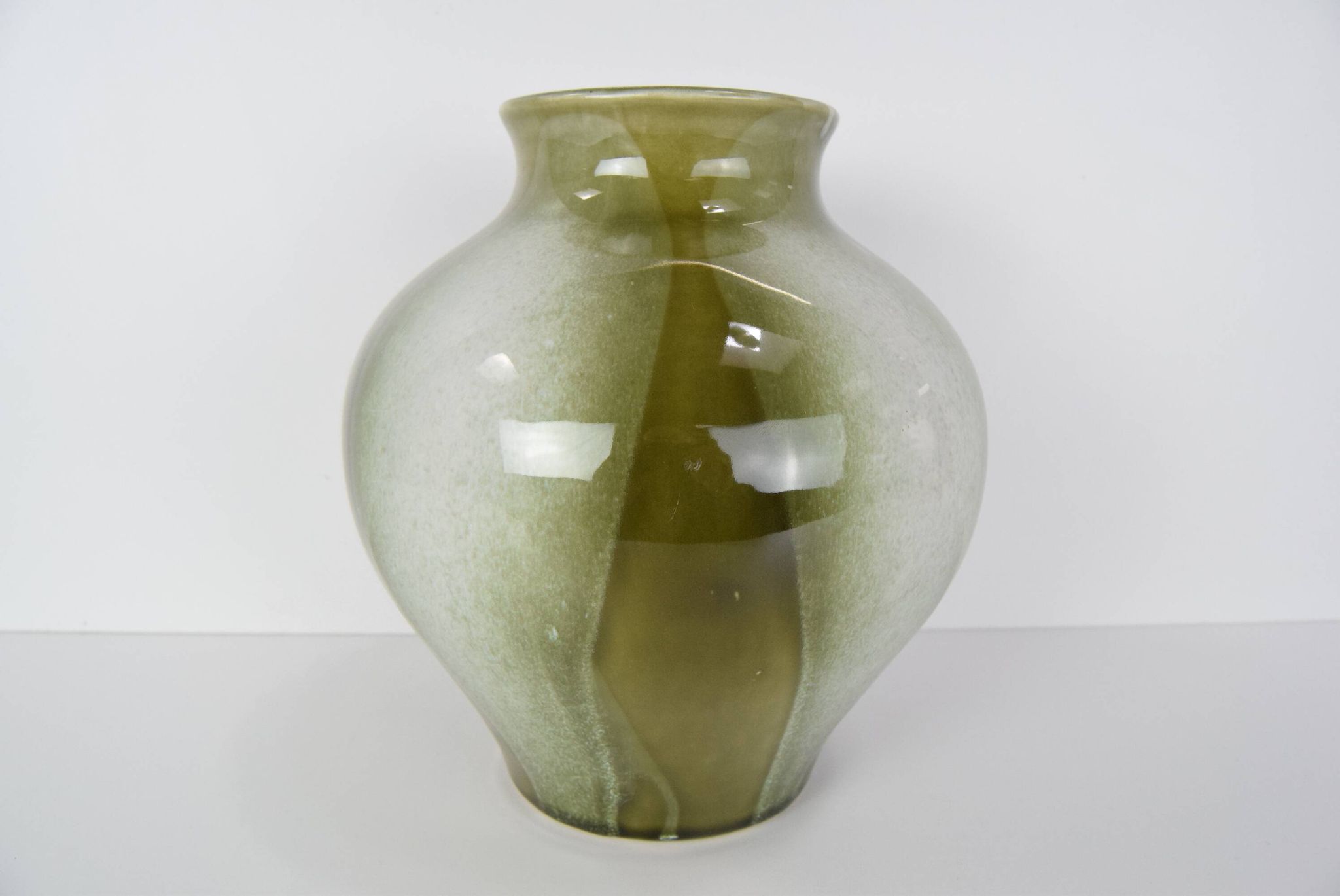 Mid-century design vase by ditmar urbach,type cid 1975.