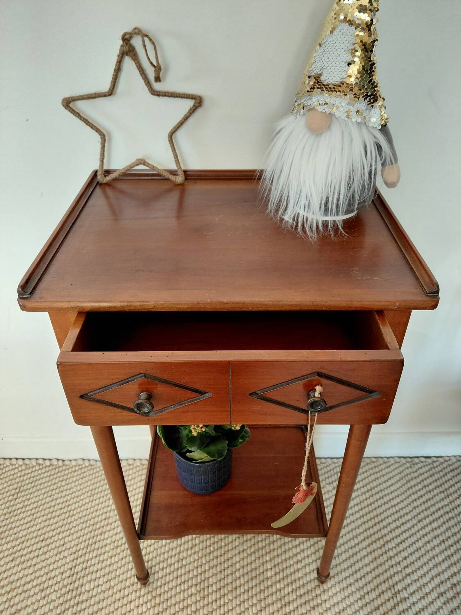 Petite console vintage en bois-1 tiroir-maison  famille