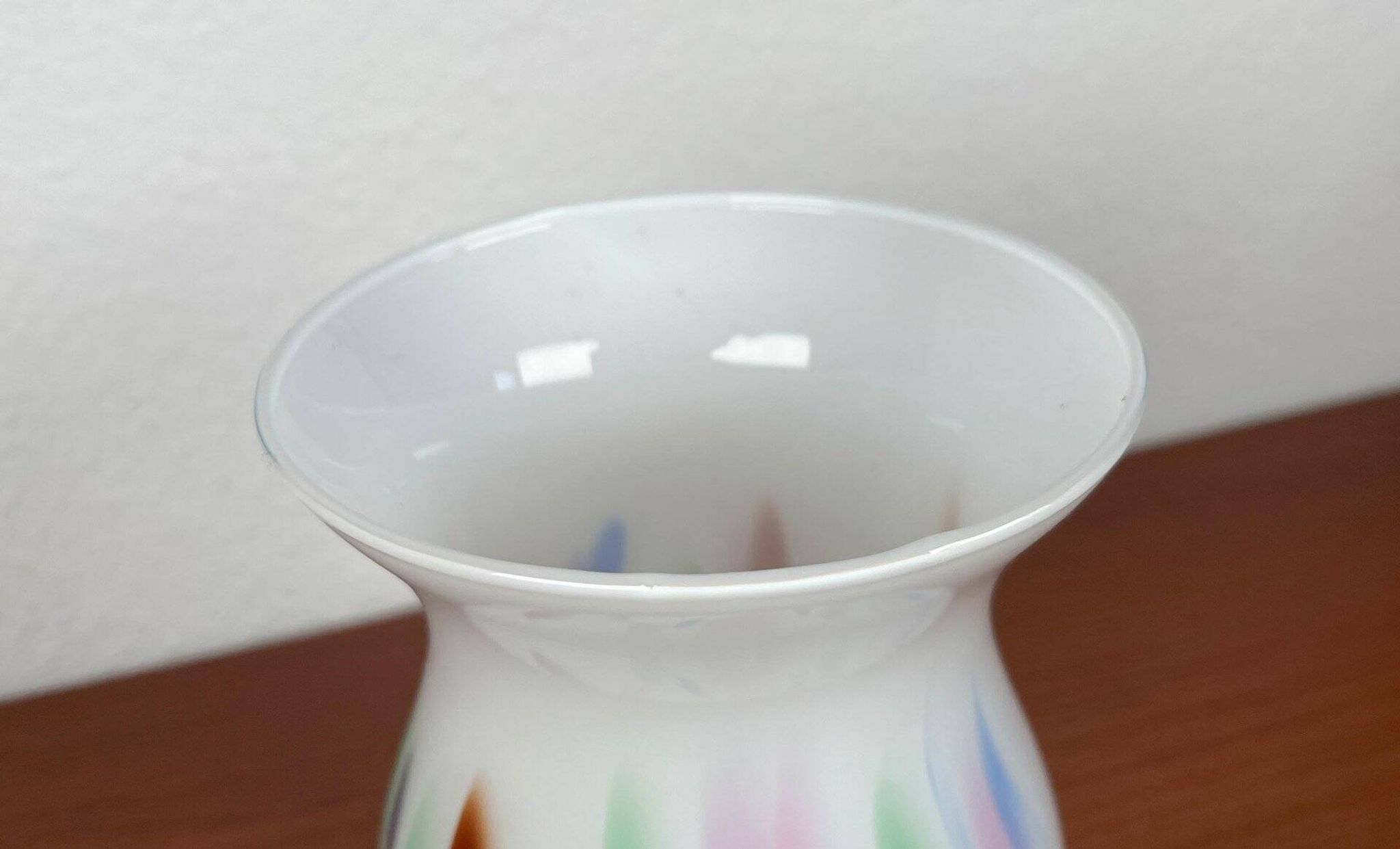 Postmodern glass vase by Hans Jürgen Richartz for the Richartz art collection, 1980s.